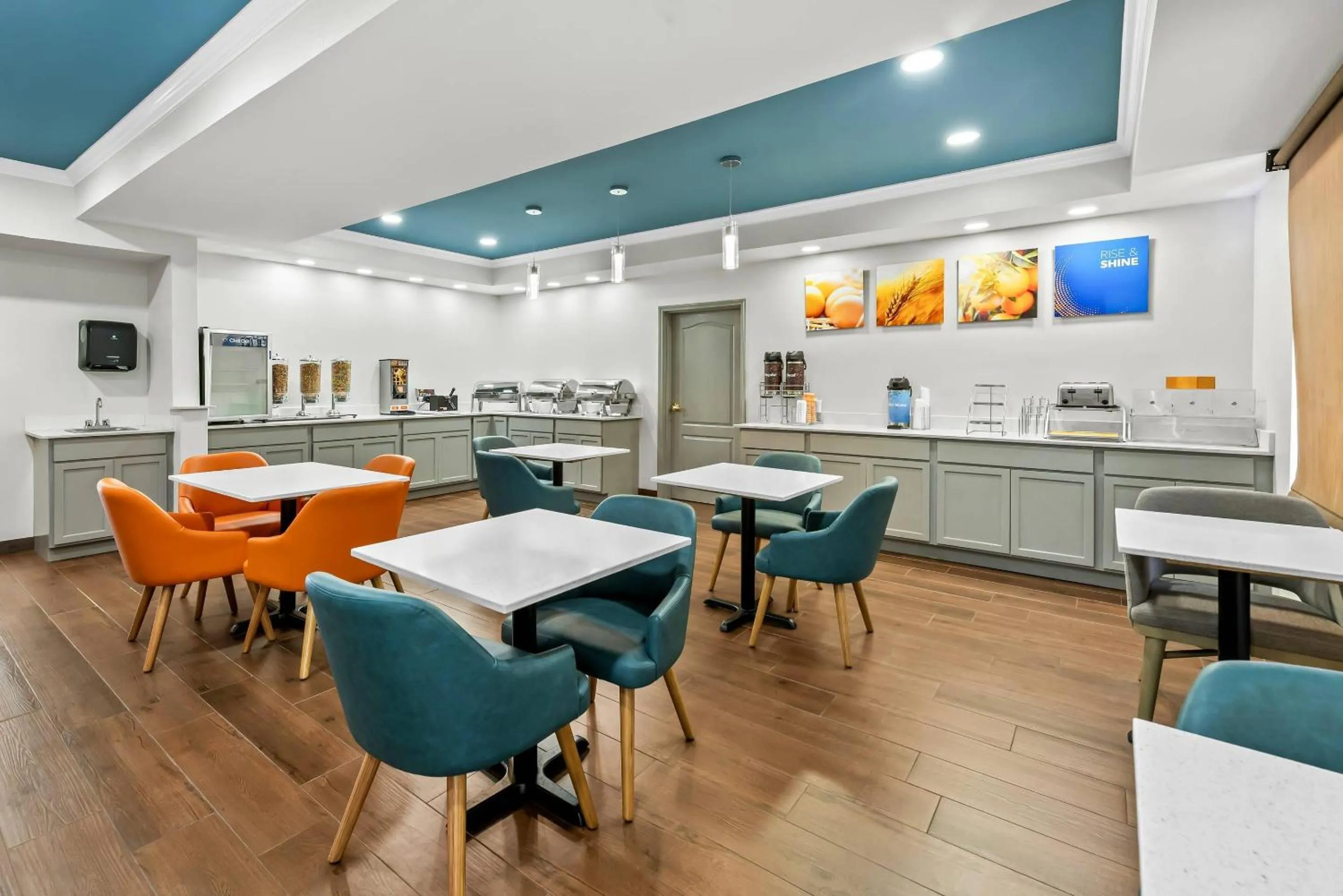 Breakfast in Comfort Suites Texarkana Texas