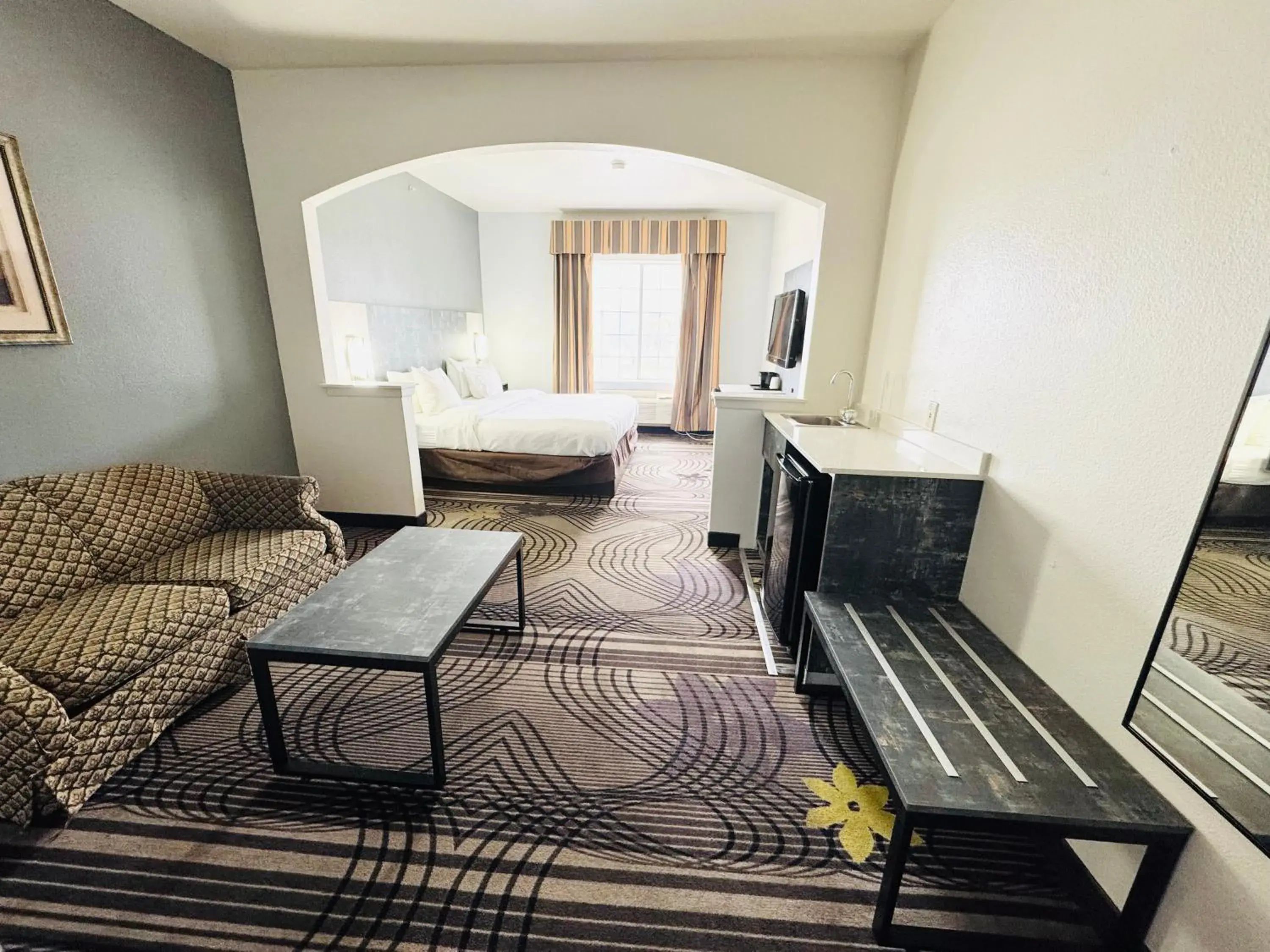 King Suite - Non-Smoking in FairBridge Inn & Suites Cleburne King Suite - Non-Smoking in FairBridge Inn & Suites Cleburne