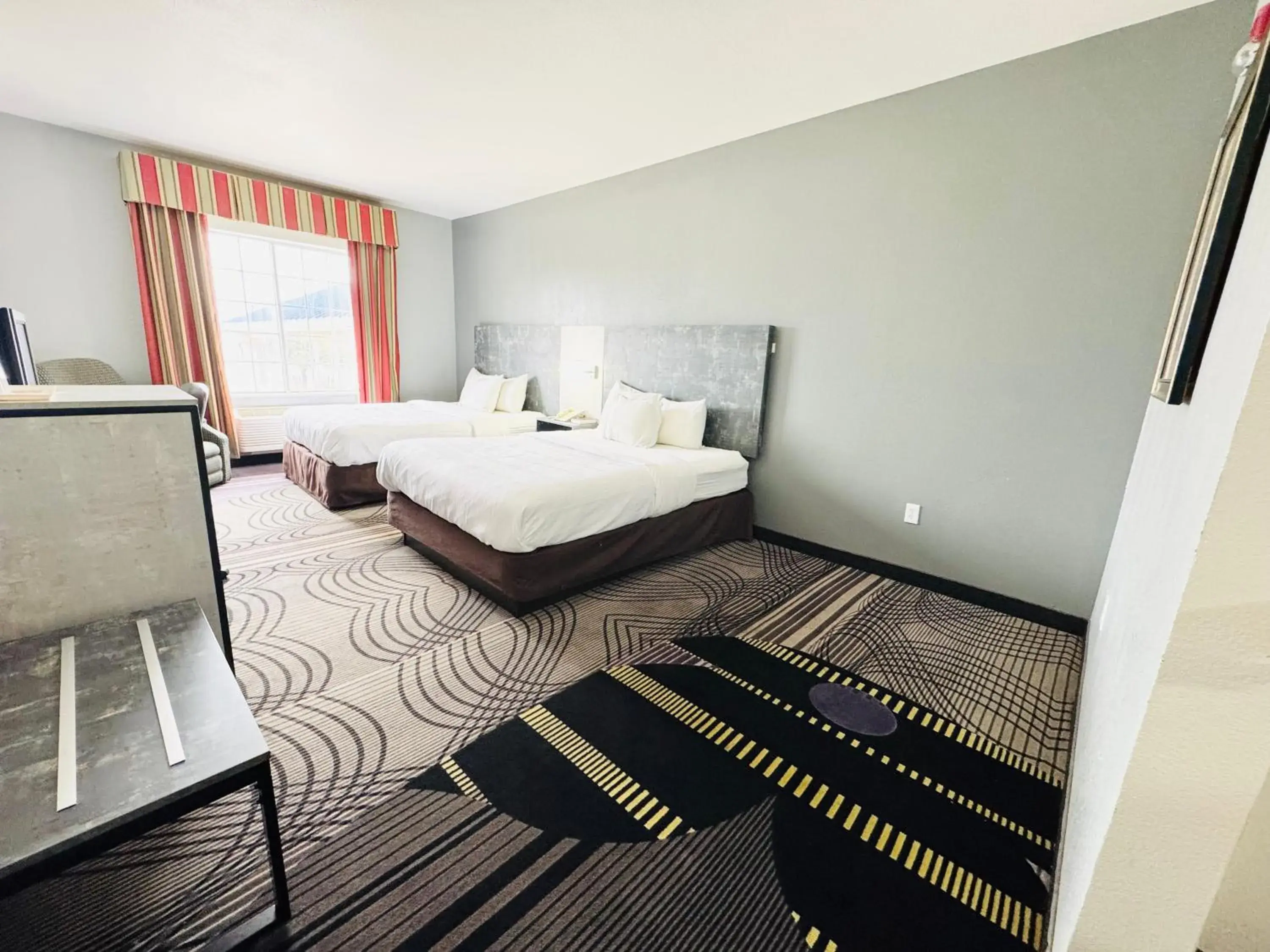 Queen Room with Two Queen Beds - Smoking in FairBridge Inn & Suites Cleburne Queen Room with Two Queen Beds - Smoking in FairBridge Inn & Suites Cleburne