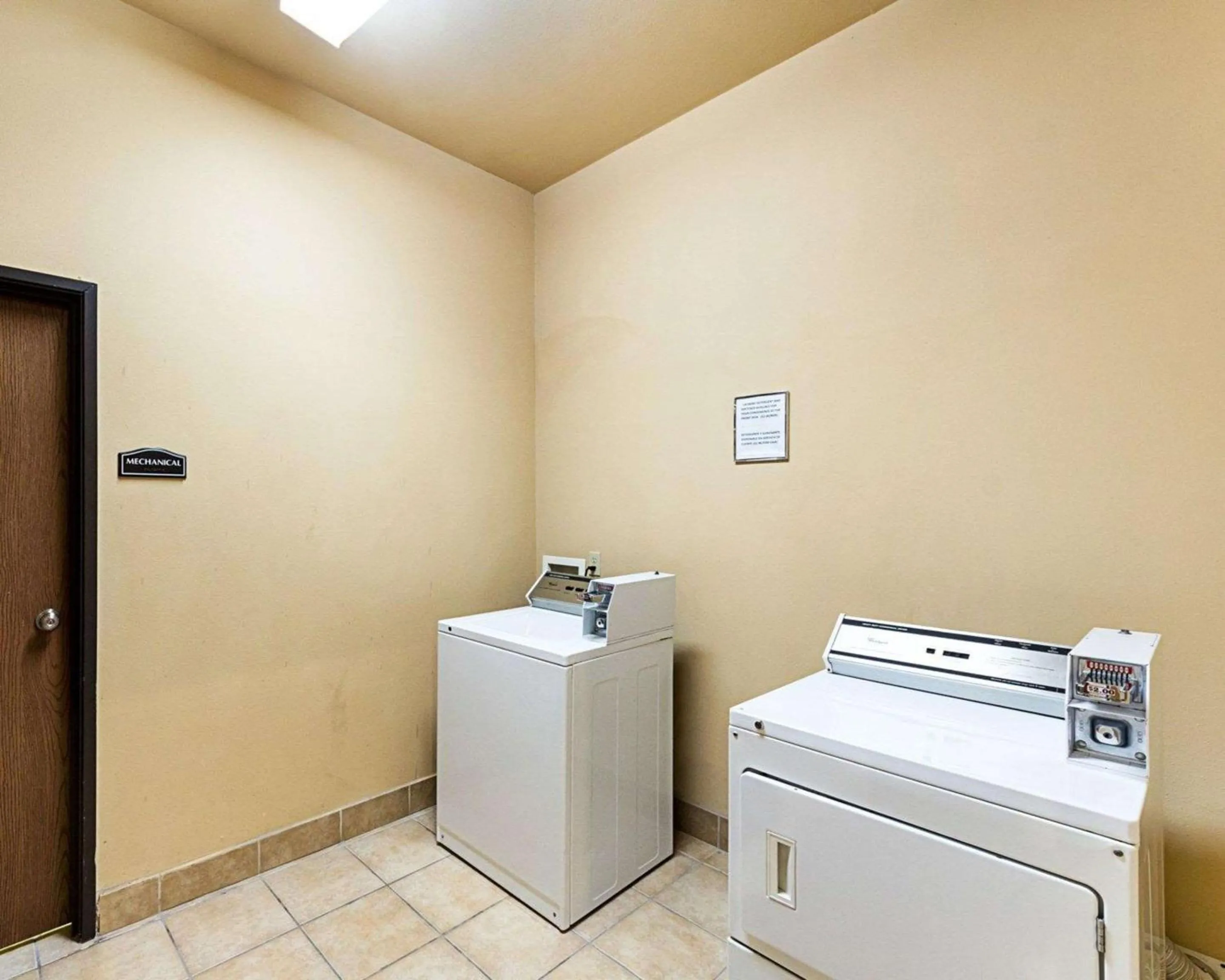 On site in Comfort Suites At Plaza Mall