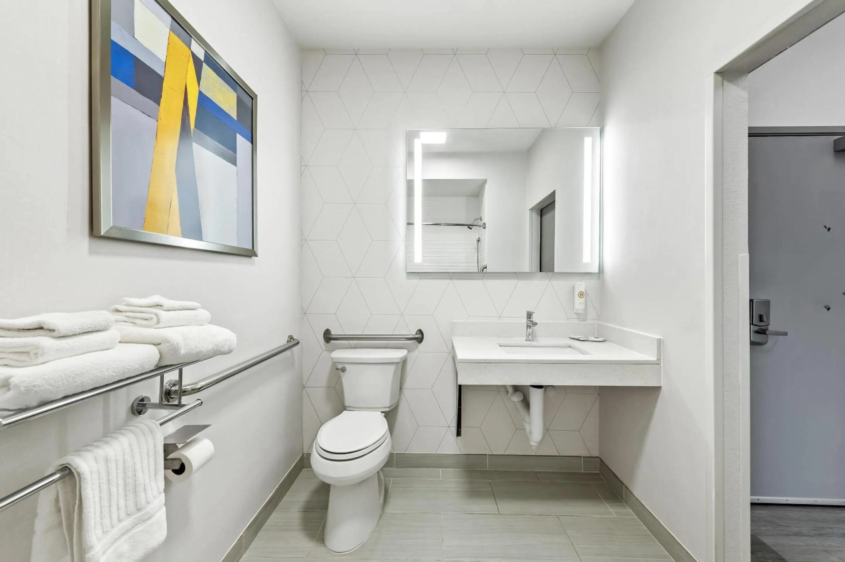 Bedroom in Comfort Suites Longview North