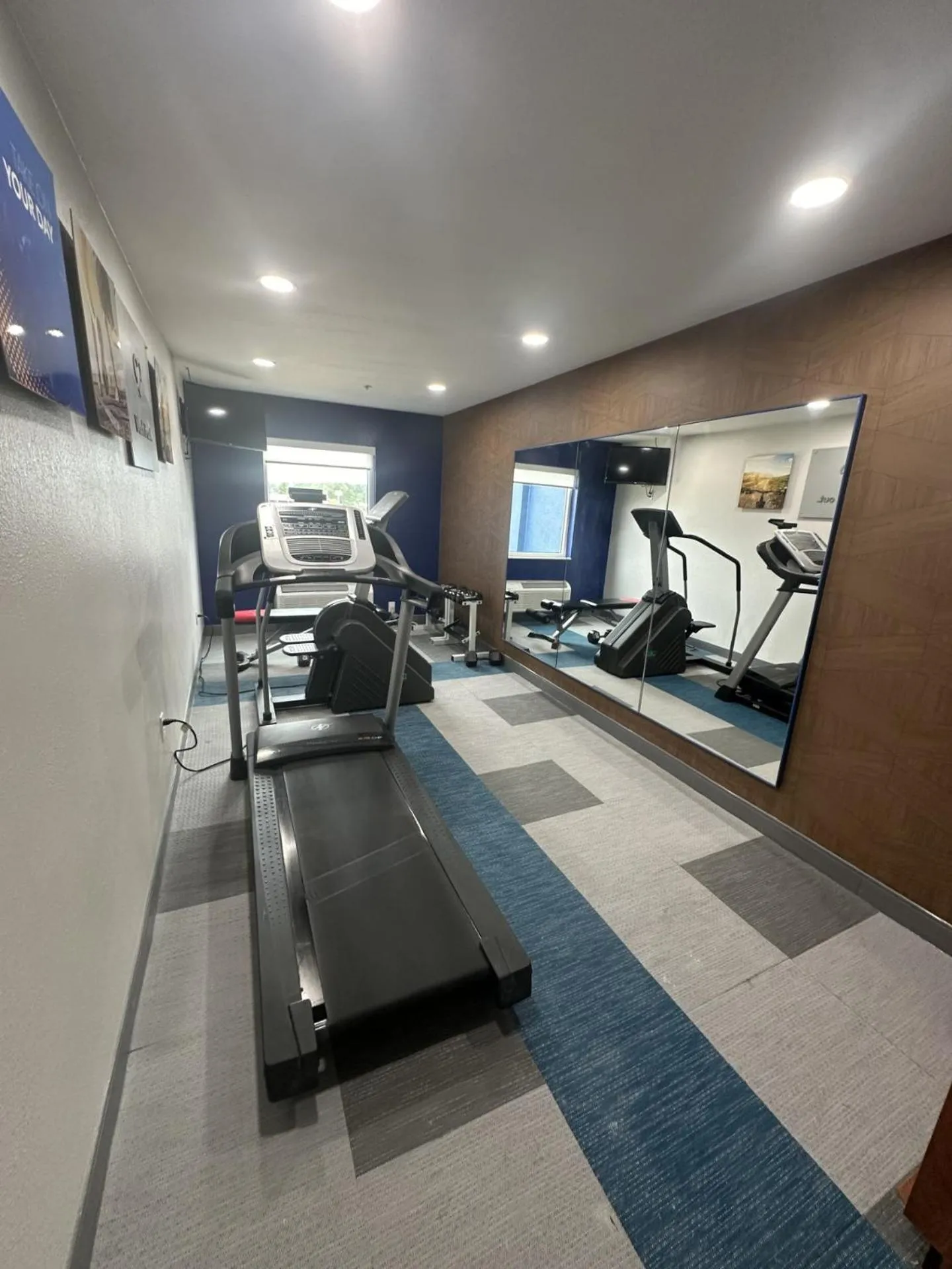 Fitness centre/facilities in Comfort Suites Longview North