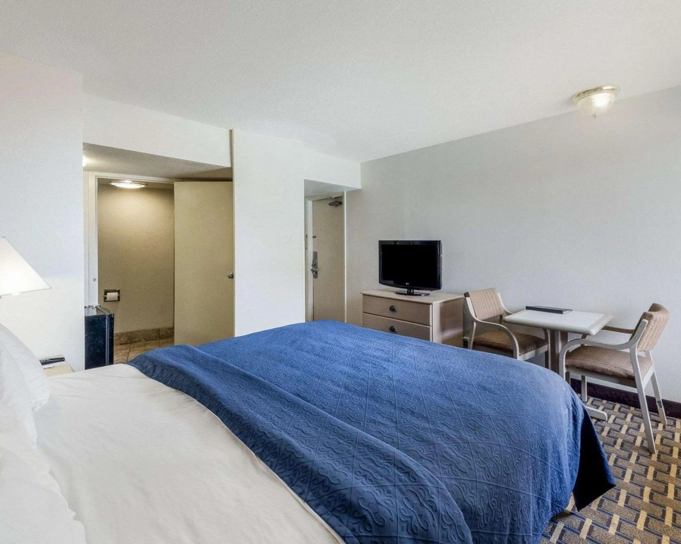 Photo of the whole room in Quality Inn & Suites Corpus Christi Beachside