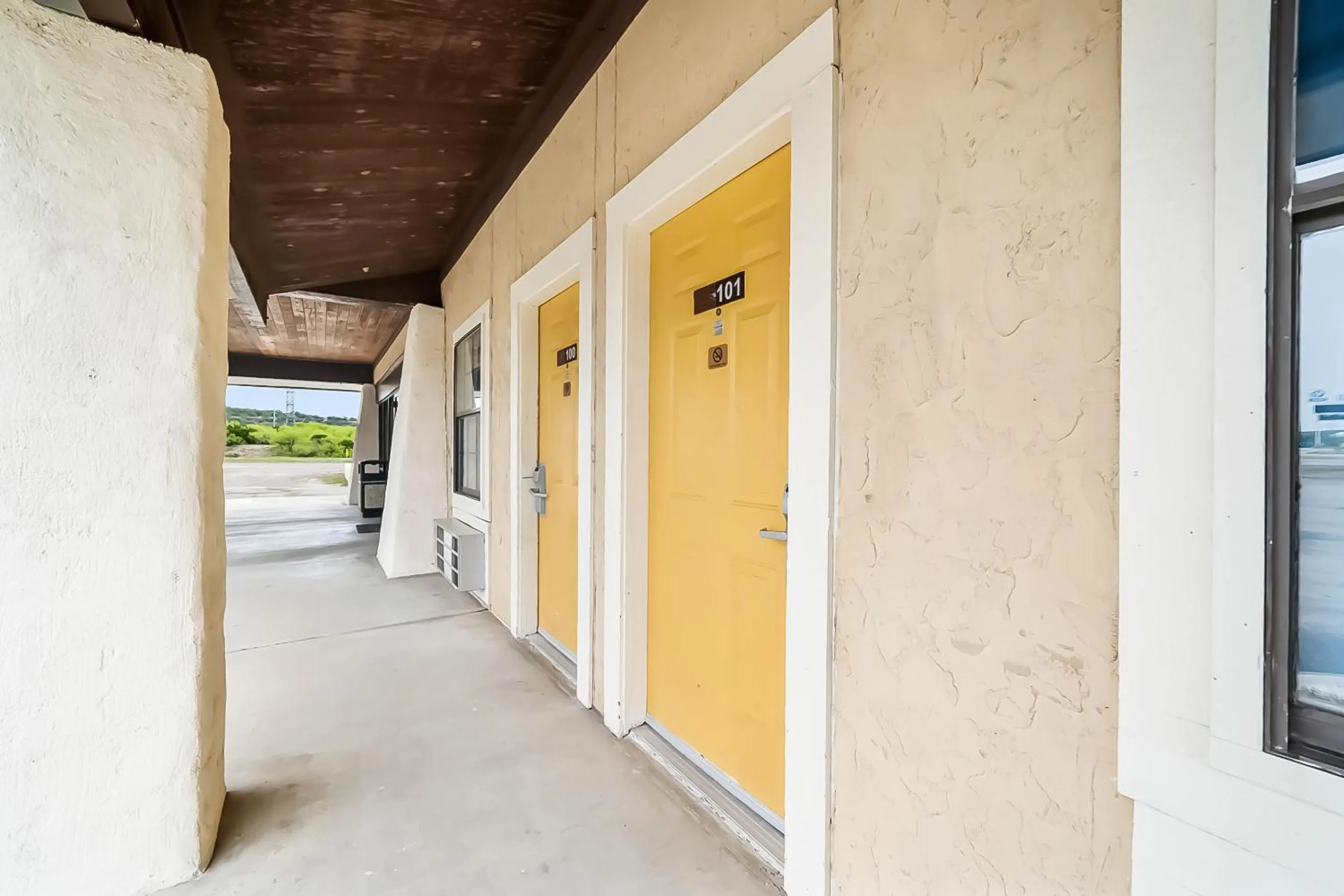 Lobby or reception in Segovia Lodge Junction TX I -10