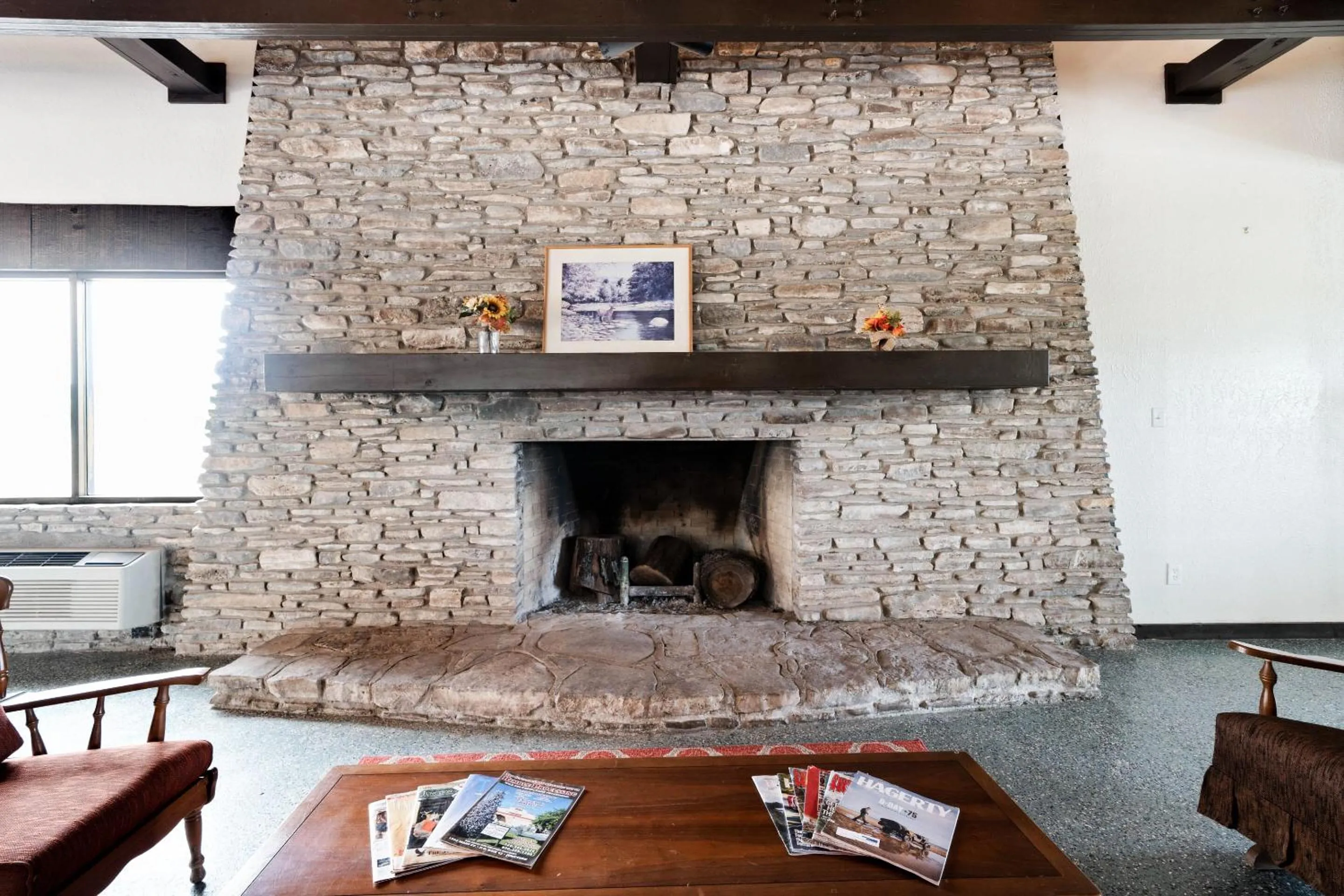 Lobby or reception in Segovia Lodge Junction TX I -10