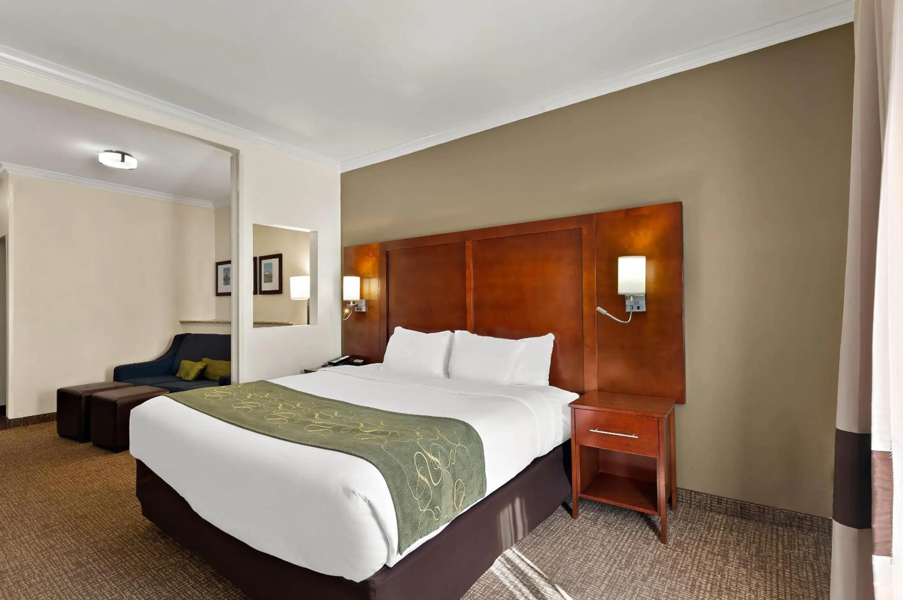 Bedroom, Bed in Comfort Suites Corpus Christi Central