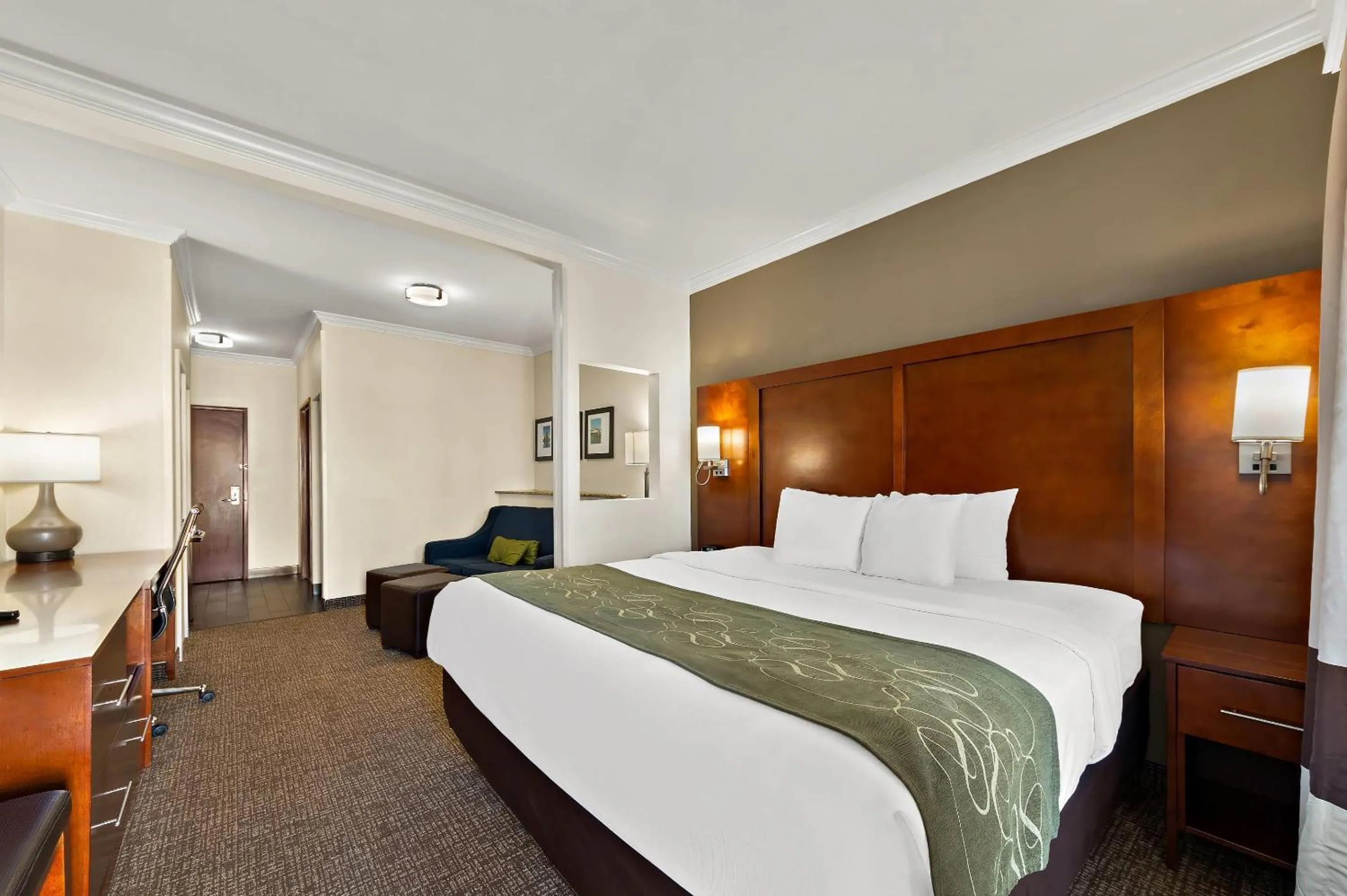 Bedroom, Bed in Comfort Suites Corpus Christi Central