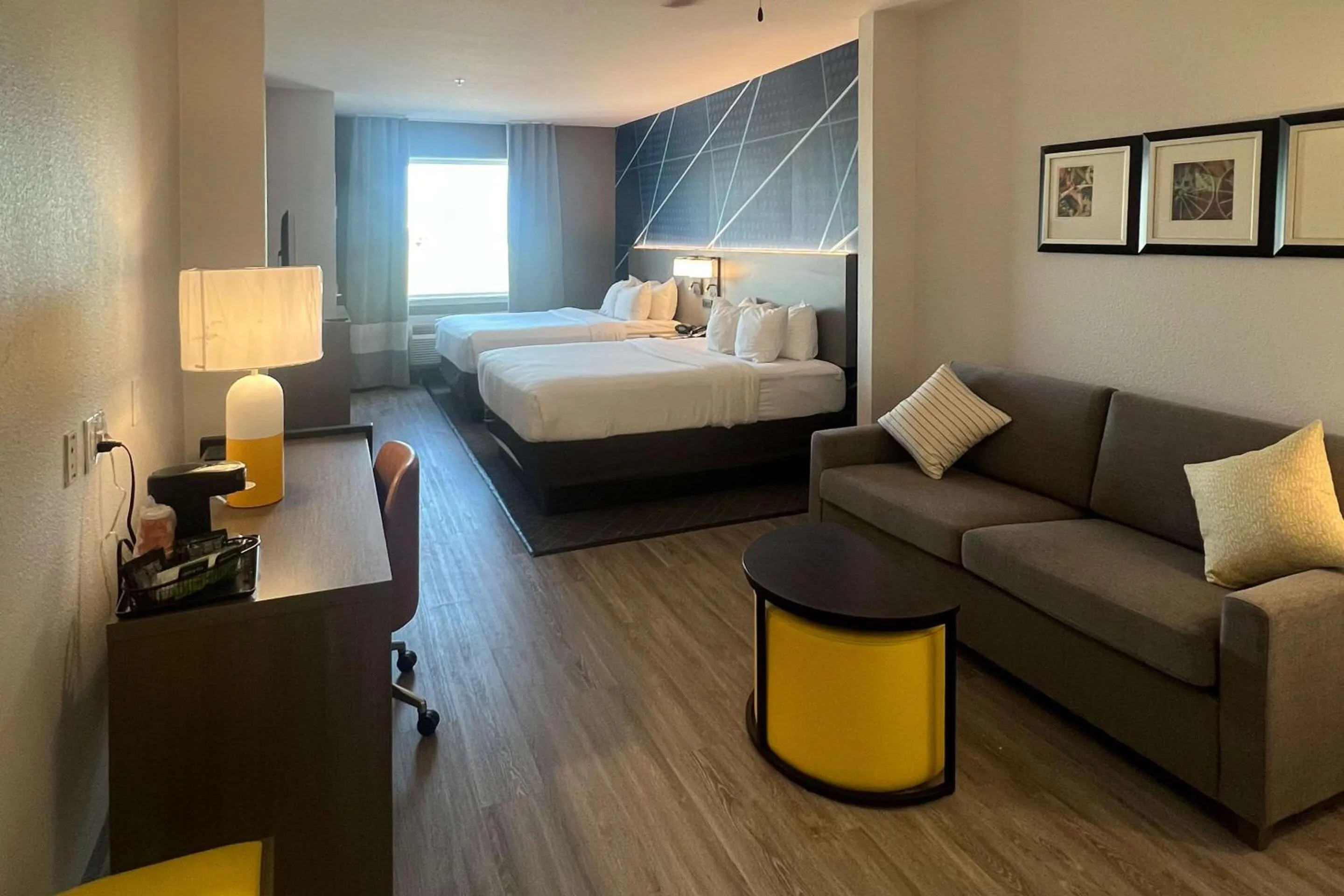 Bedroom, Bed in Comfort Suites San Angelo near University