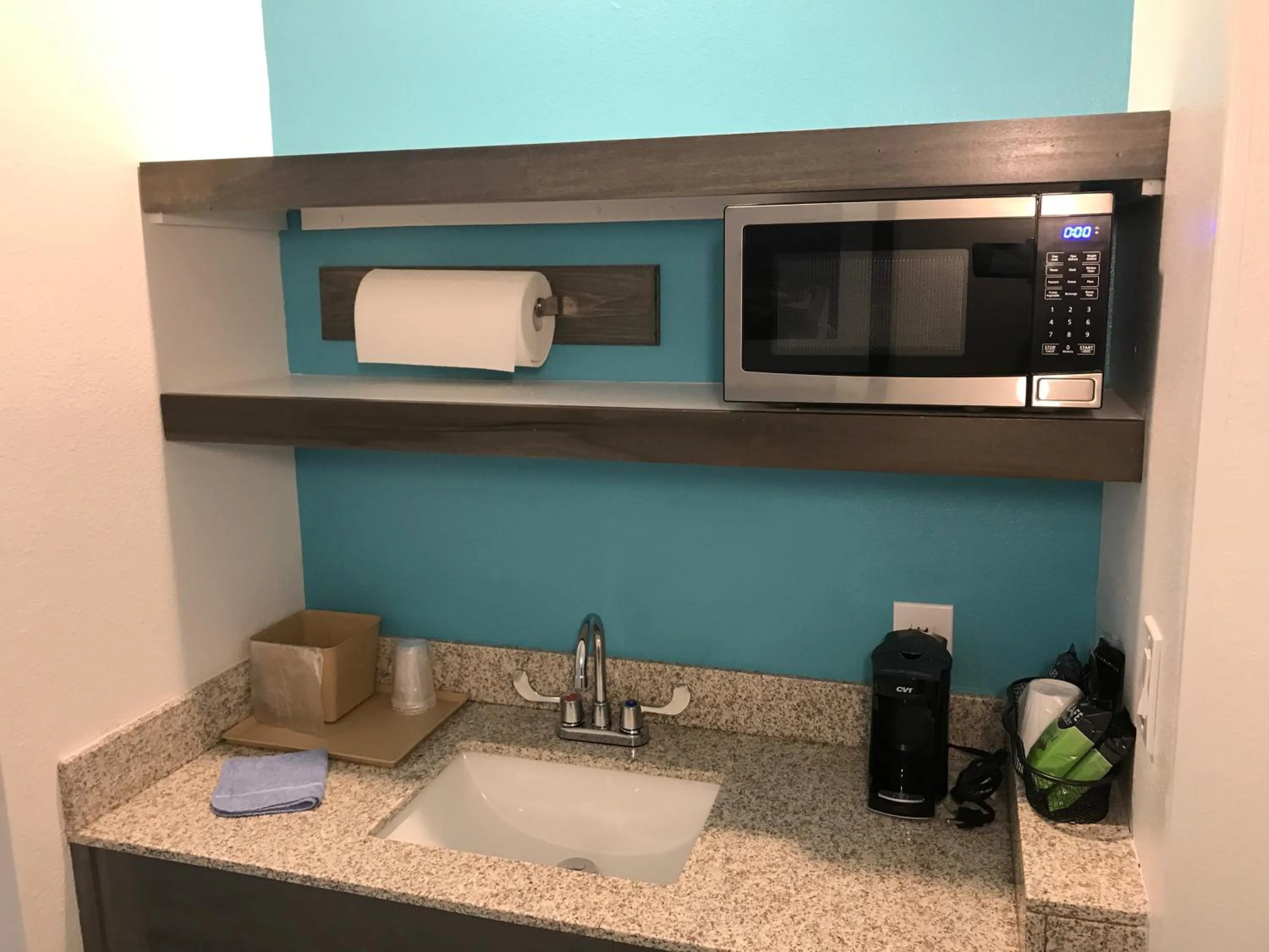 Kitchen or kitchenette in Hotel Pensacola