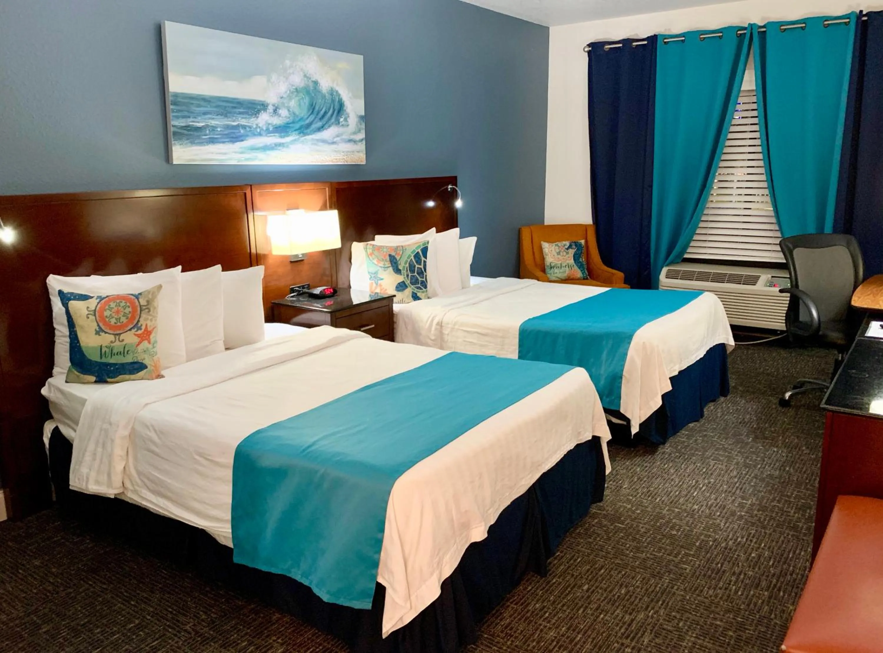 Bed in Hotel Pensacola