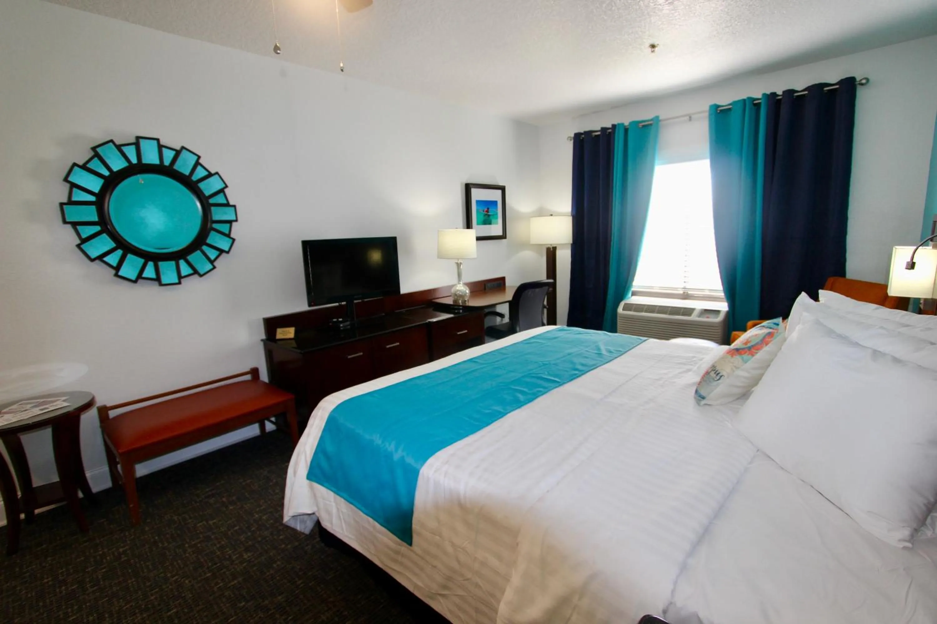 Bed in Hotel Pensacola