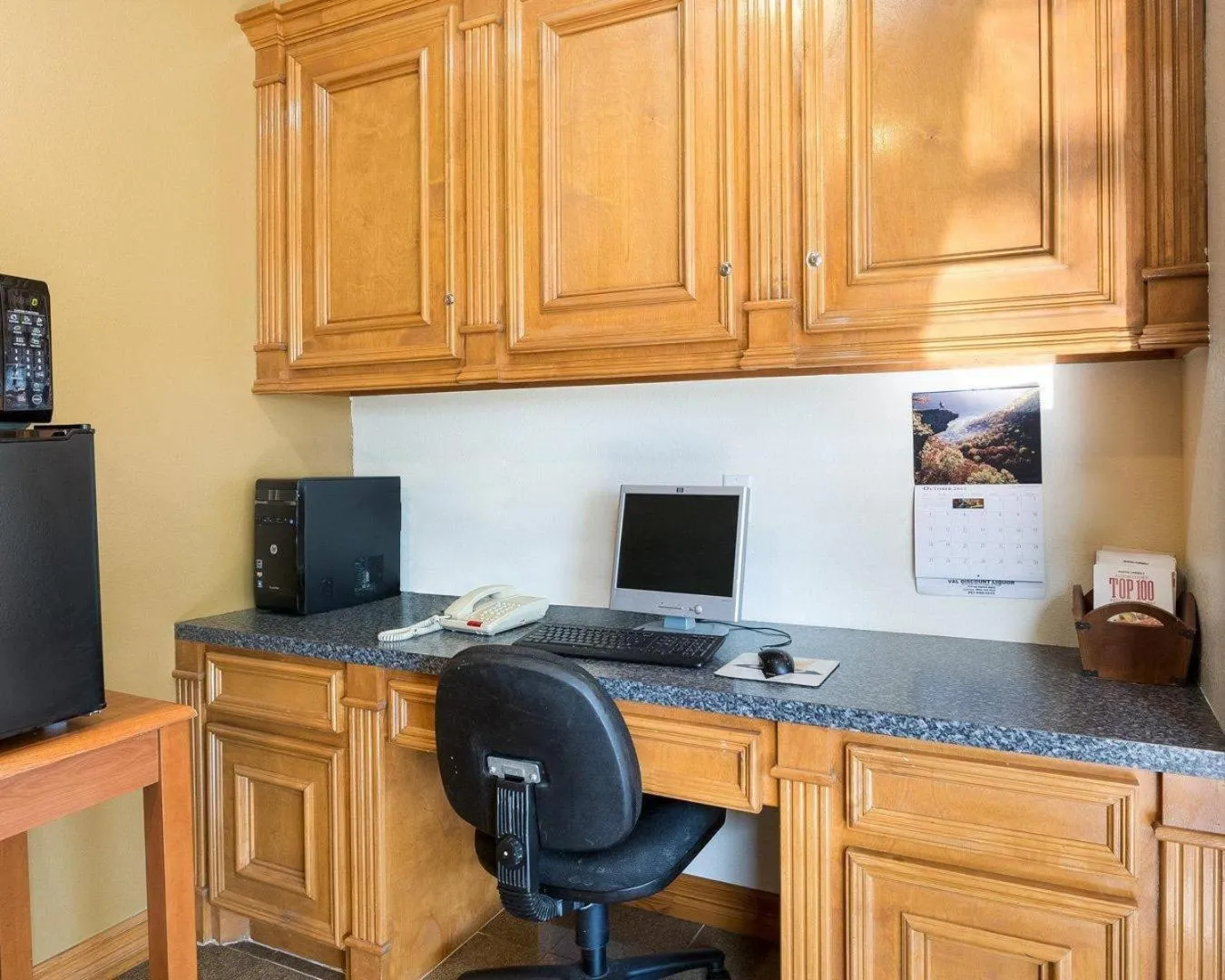 Business facilities in Rodeway Inn & Suites Humble IAH