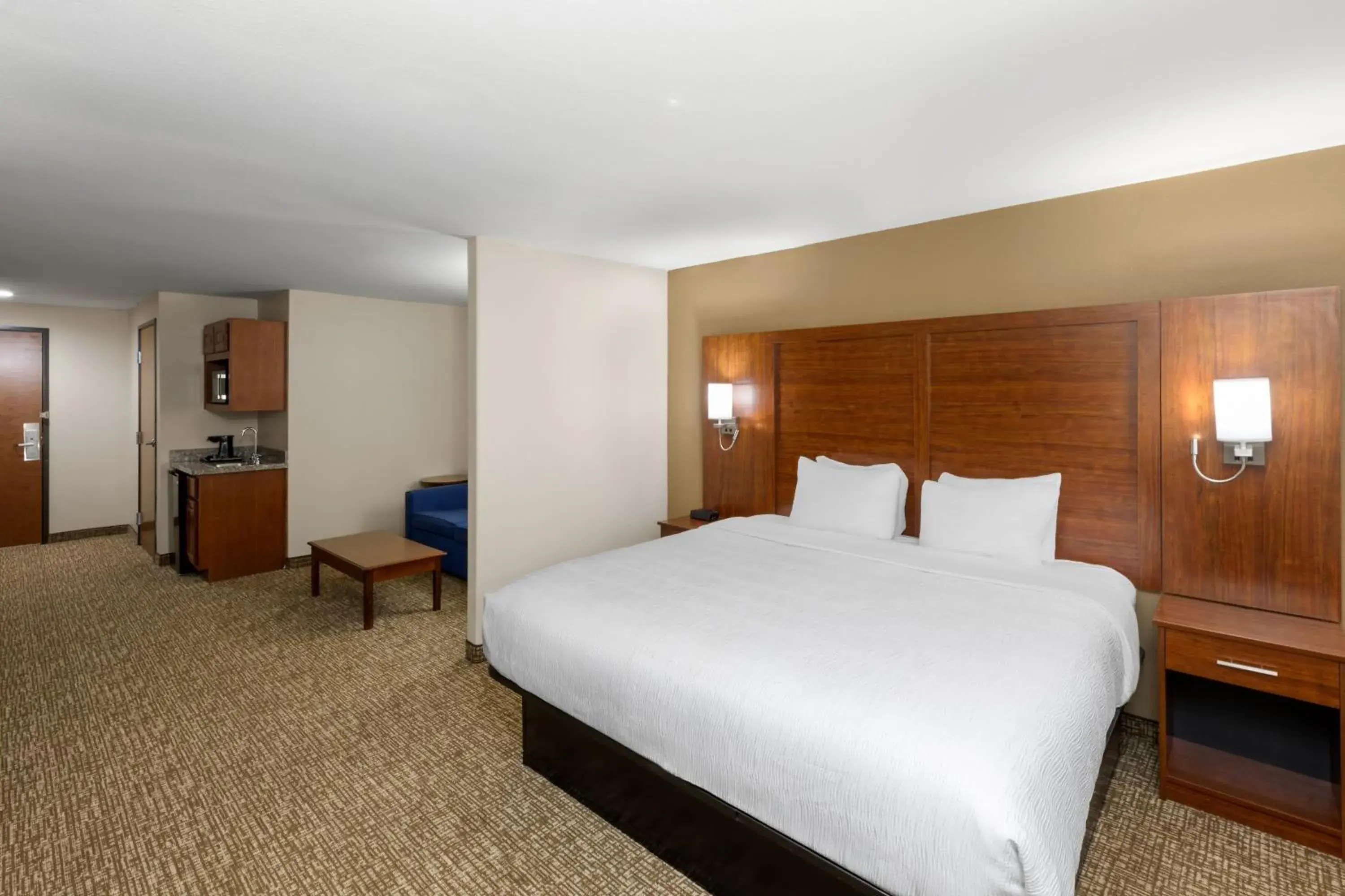 King Suite - Non-Smoking in Wingate by Wyndham College Station South King Suite - Non-Smoking in Wingate by Wyndham College Station South