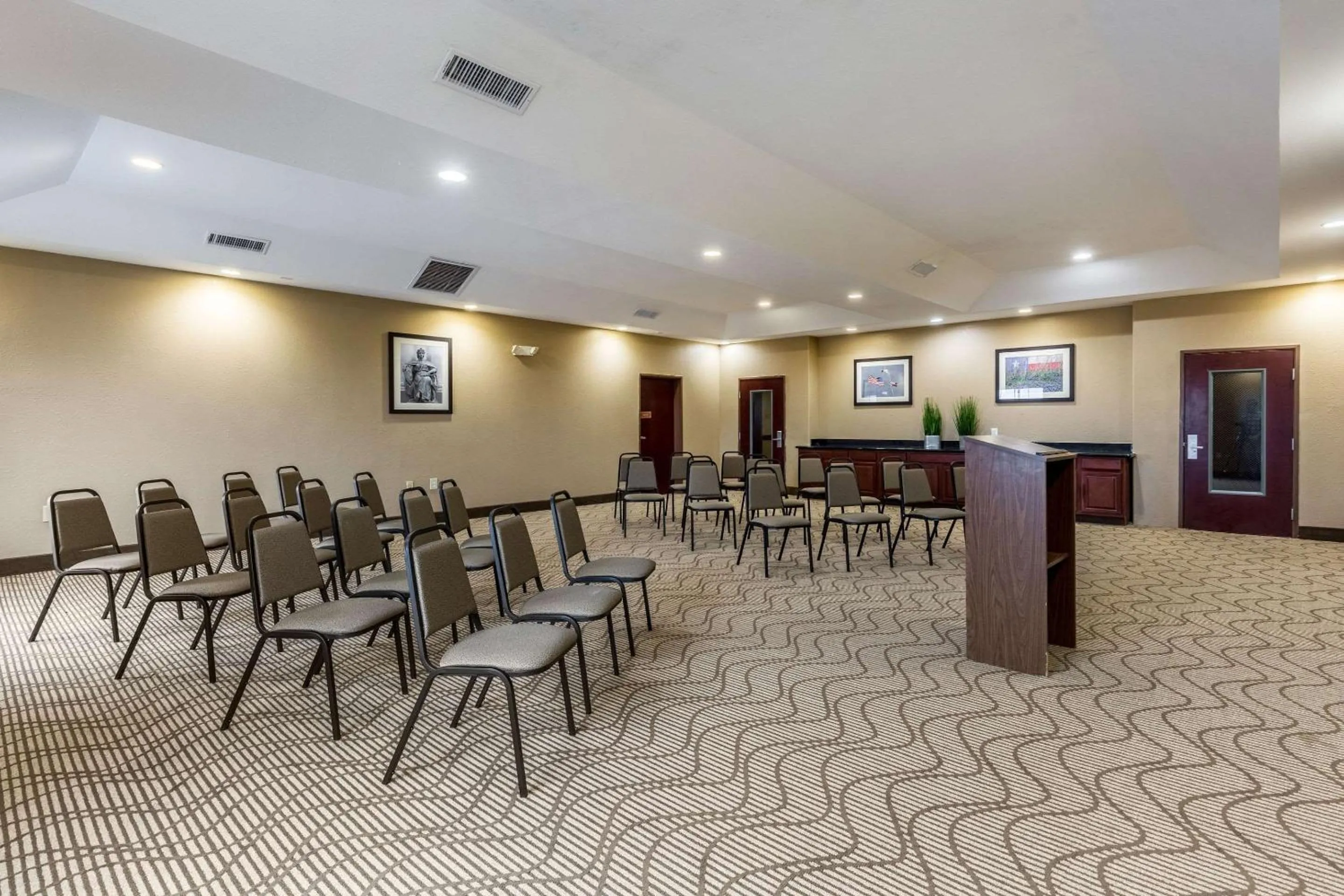 On site in Comfort Suites Galveston Cruise Port Area - Beachside