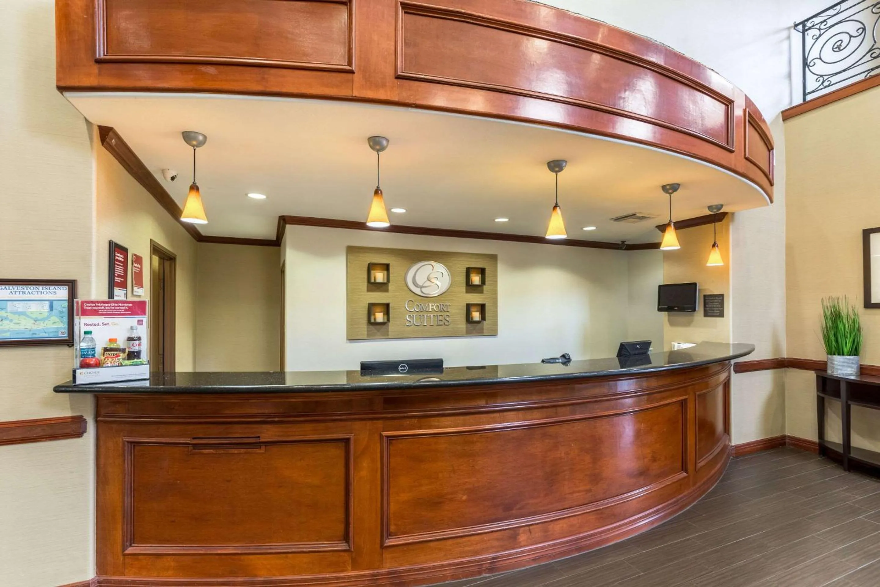 Lobby or reception in Comfort Suites Galveston Cruise Port Area - Beachside