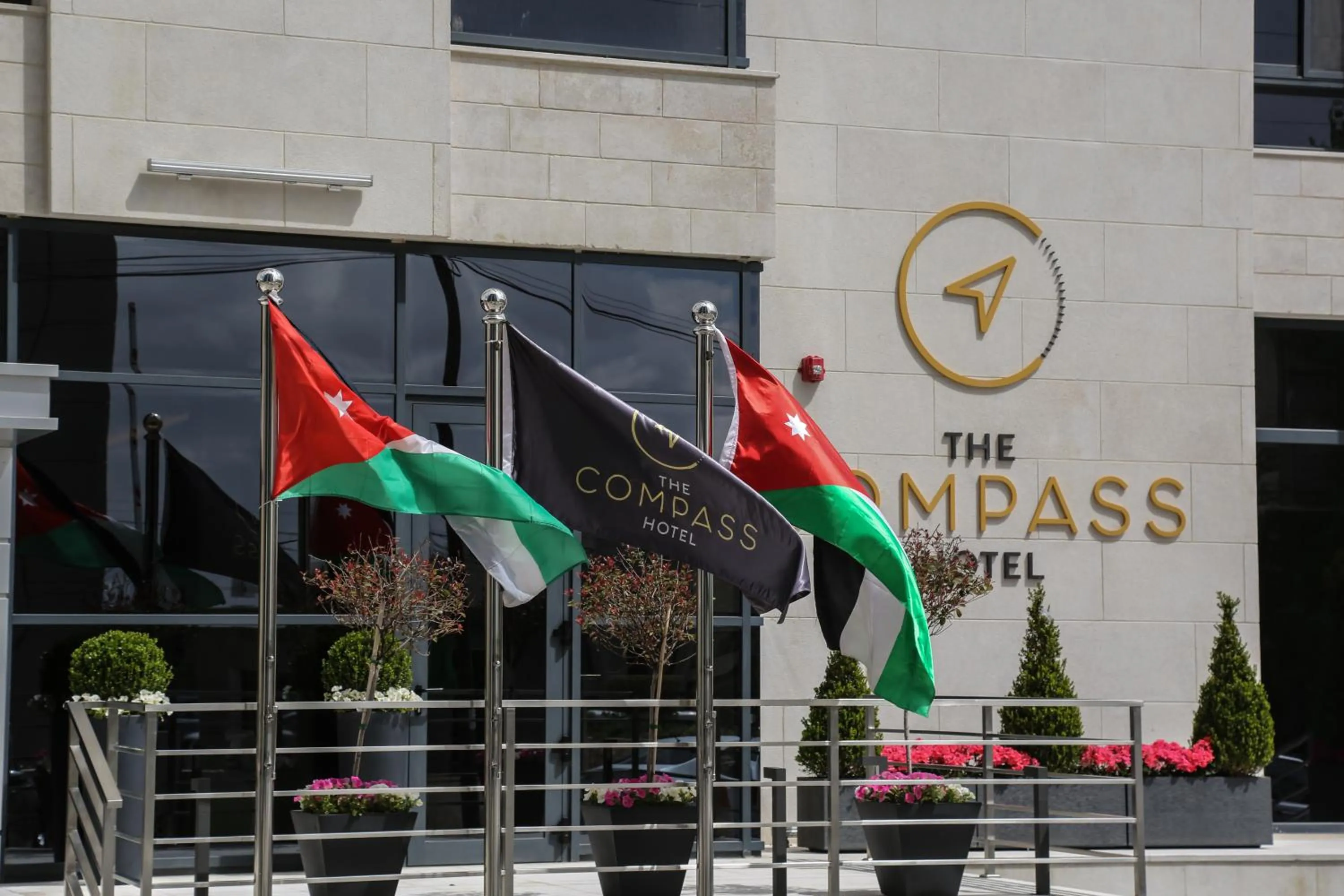 Facade/entrance in The Compass Hotel