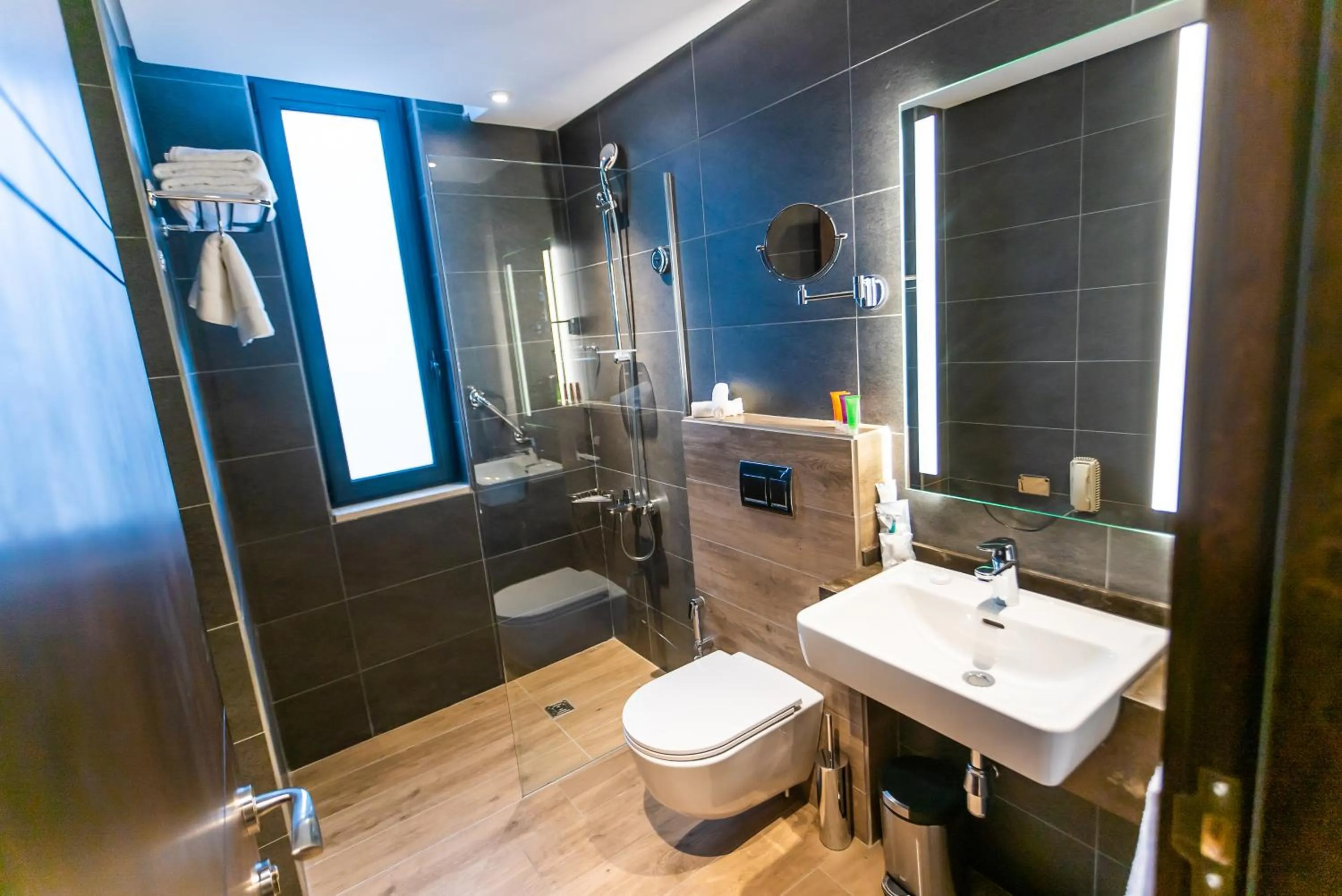 Shower in The Compass Hotel