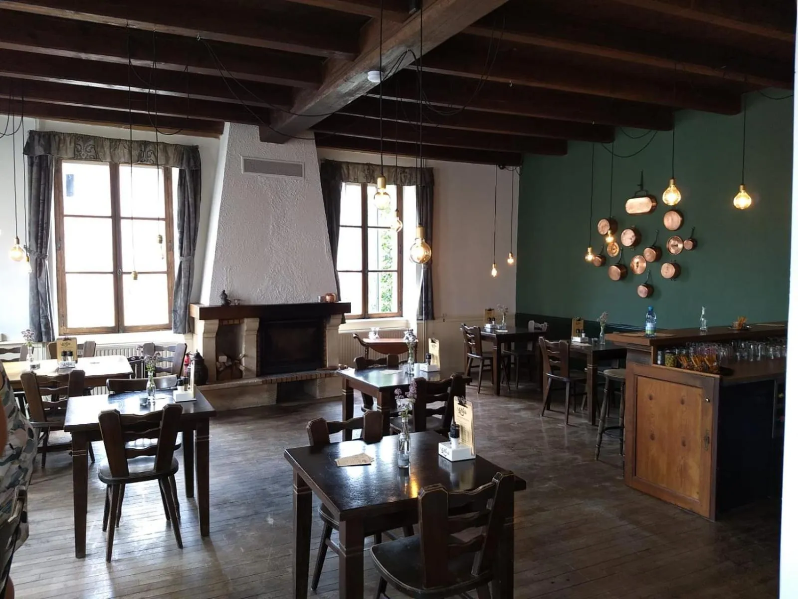 Restaurant/places to eat in Le Voilà