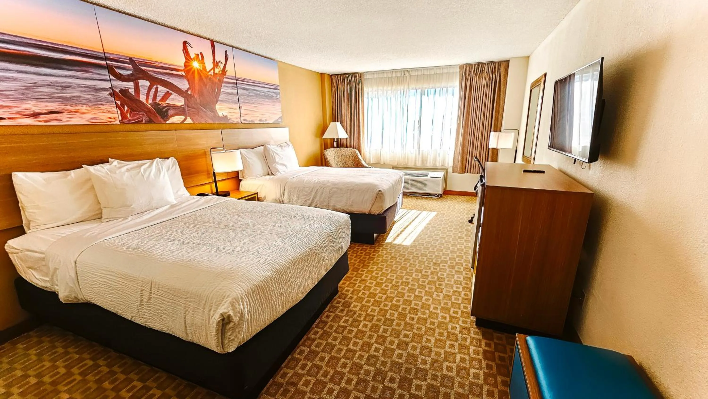 Bed in Days Inn by Wyndham Sherman