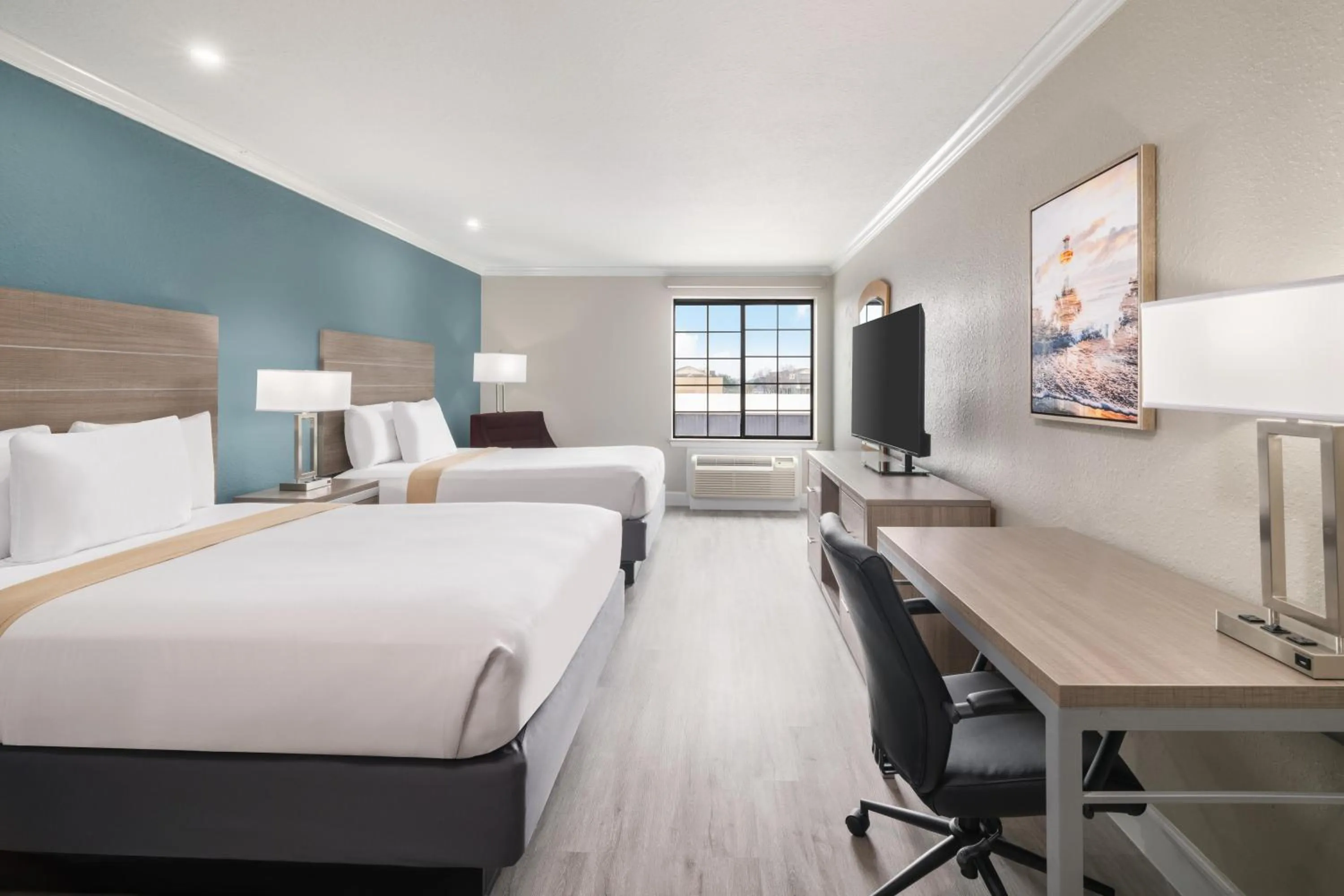 Bedroom, Bed in Melrose @ Seabrook, BW Signature Collection by Best Western