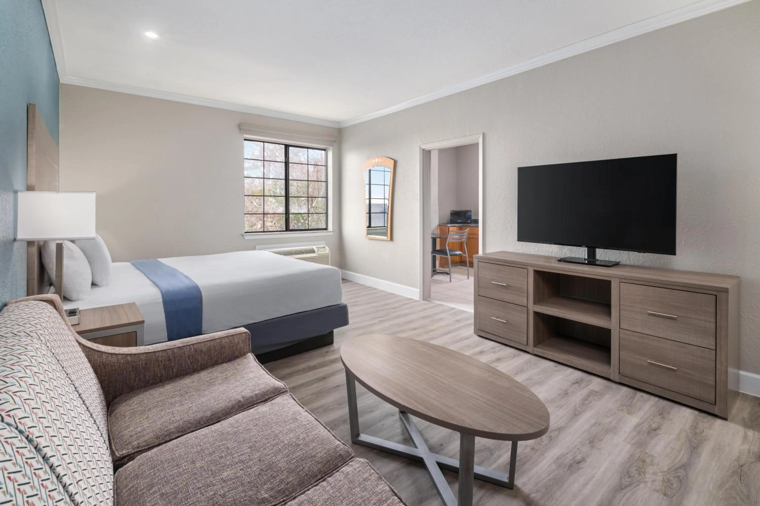 Bedroom, Bed in Melrose @ Seabrook, BW Signature Collection by Best Western