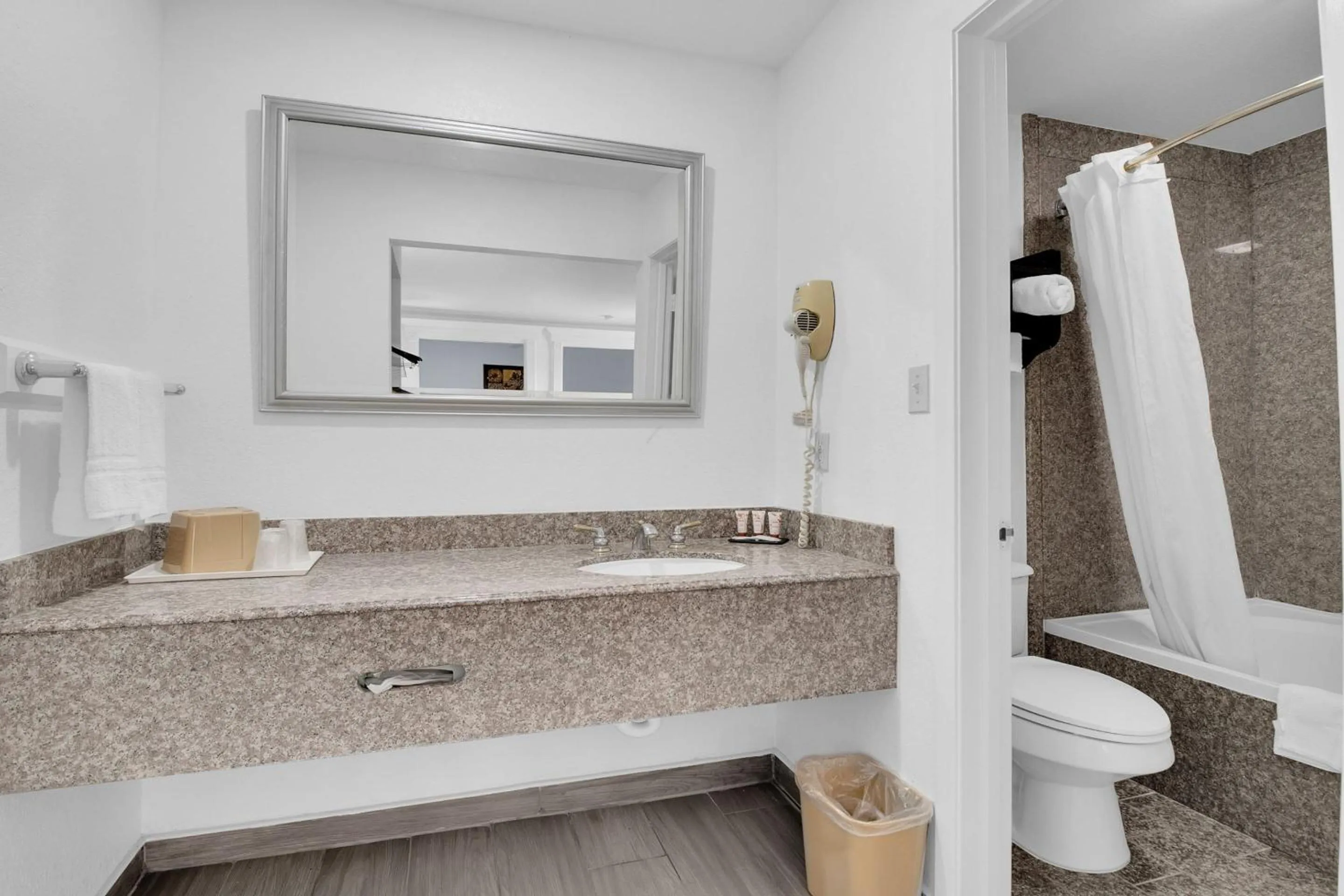 Bathroom in Three Rivers Executive Inn & Suites By OYO