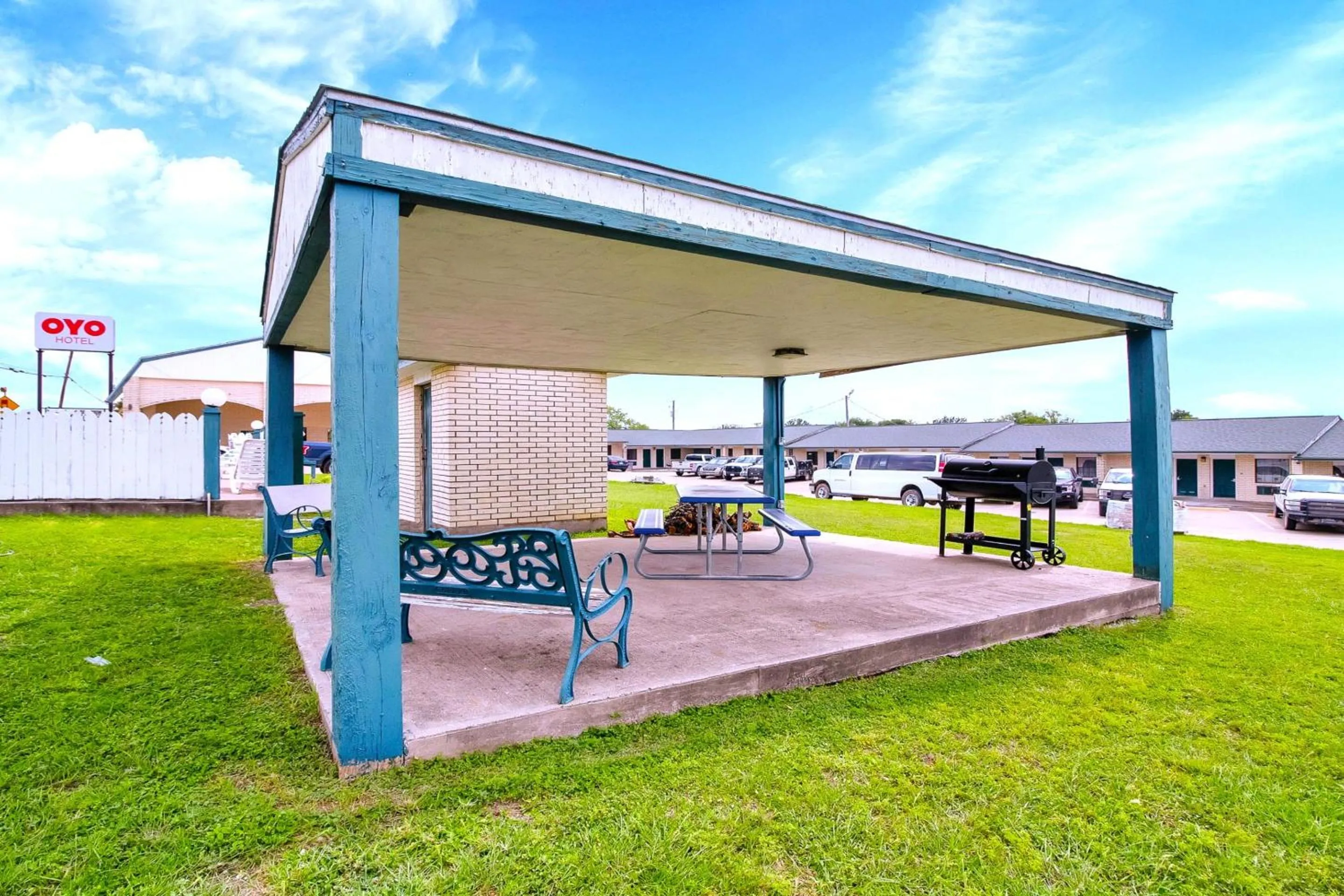 Garden in Three Rivers Executive Inn & Suites By OYO