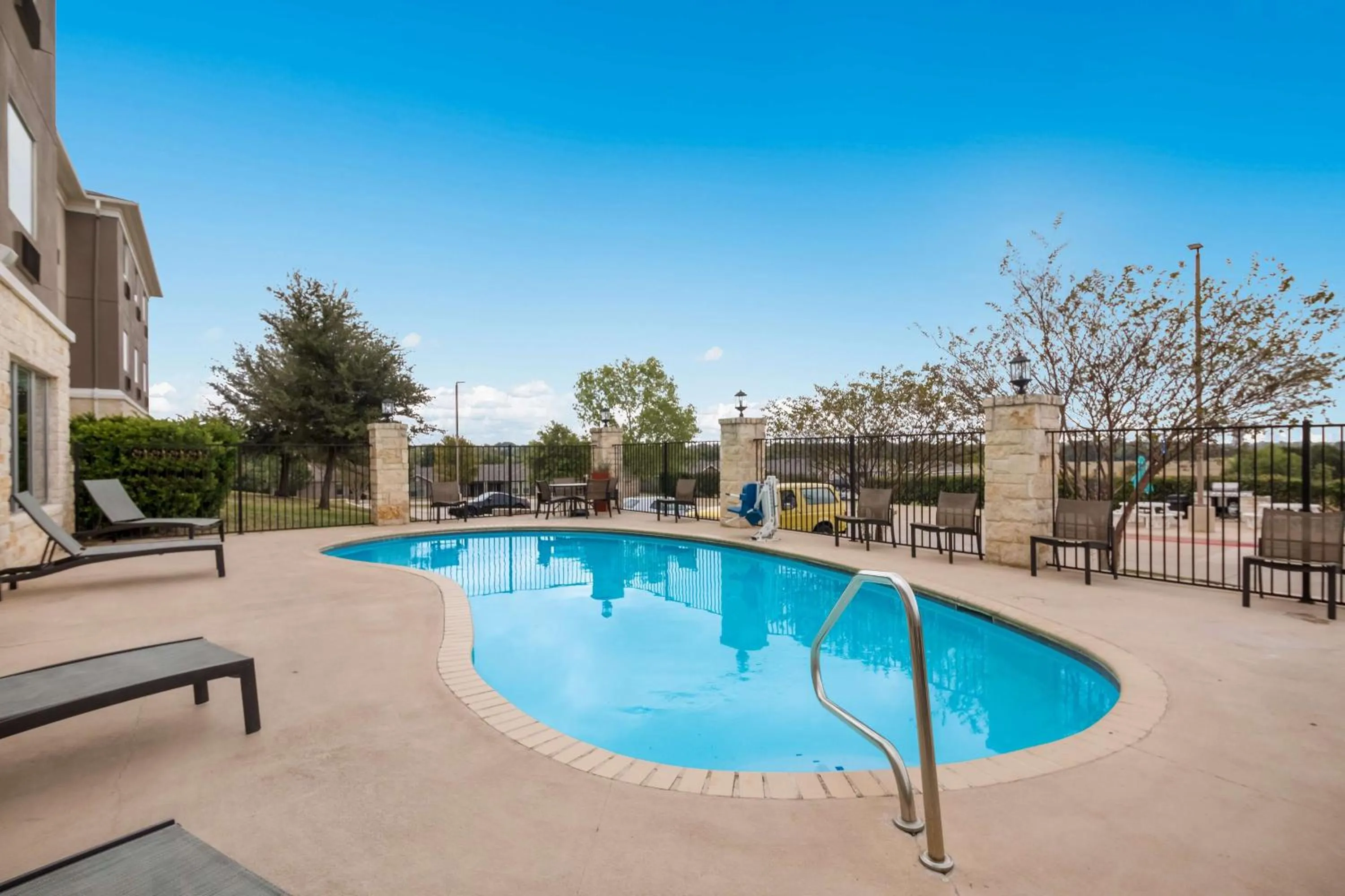 Pool view in Best Western Plus Killeen - Fort Cavazos Hotel & Suites