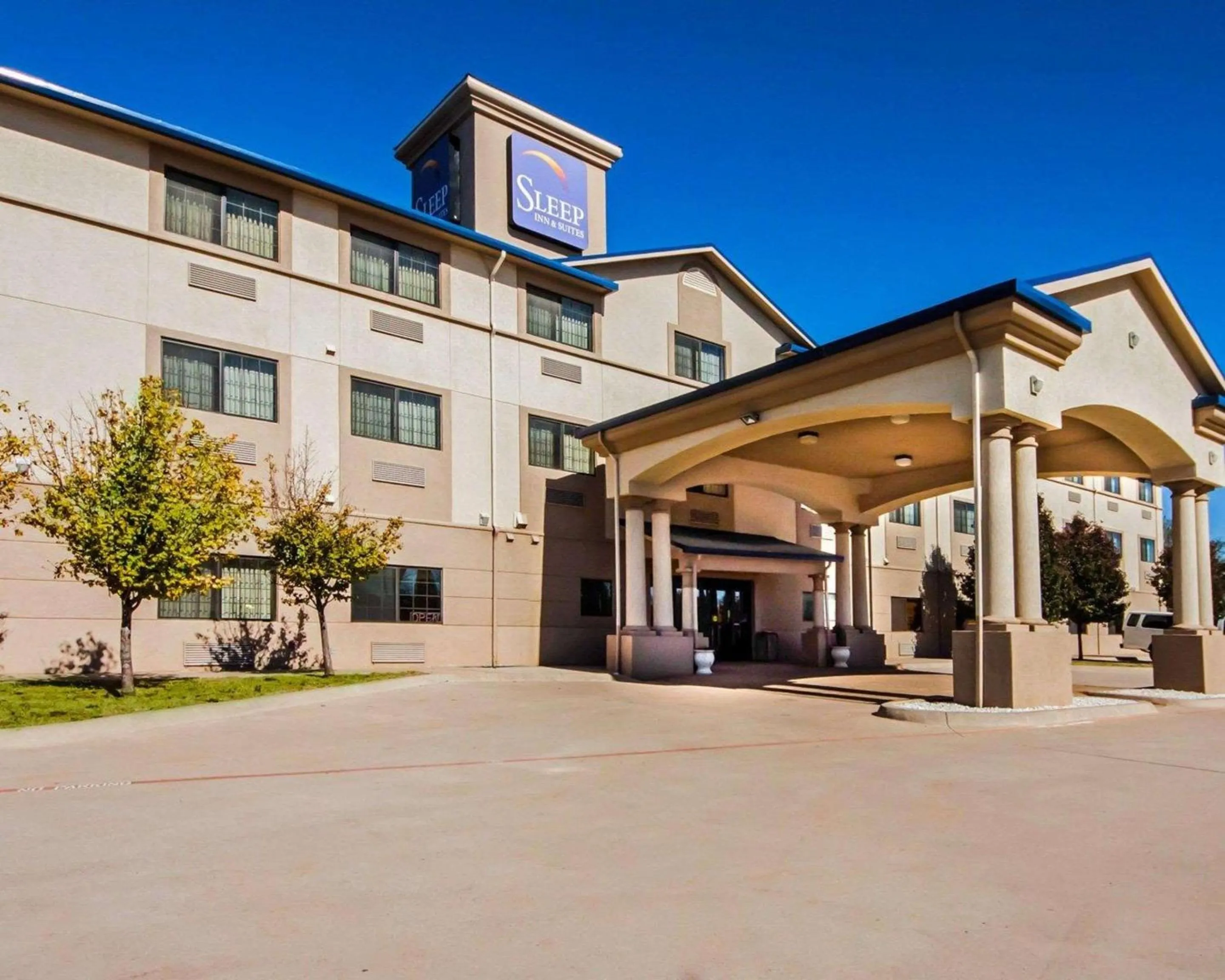 Property building in Sleep Inn & Suites Shamrock