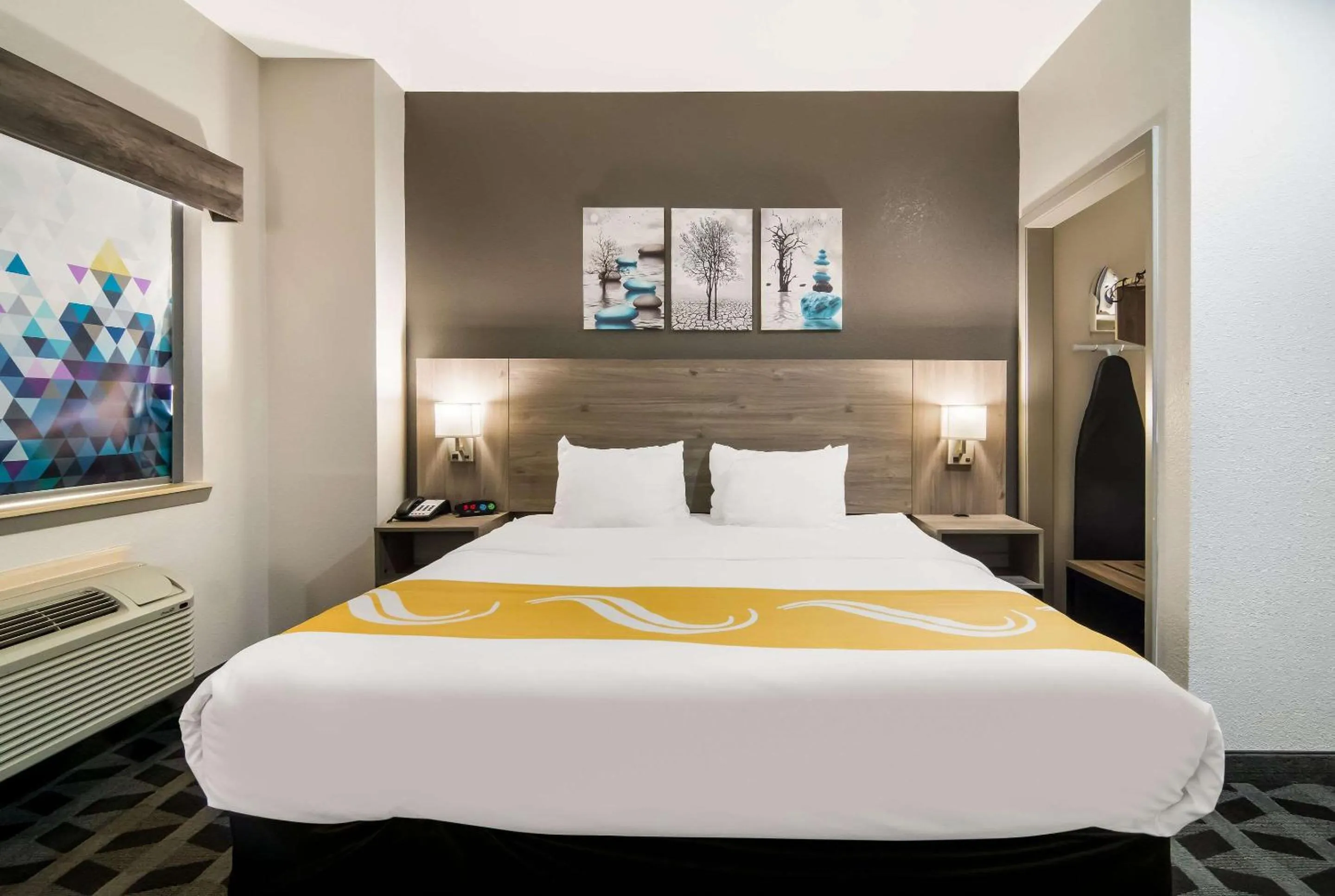 Bedroom, Bed in Quality Inn & Suites Waco North