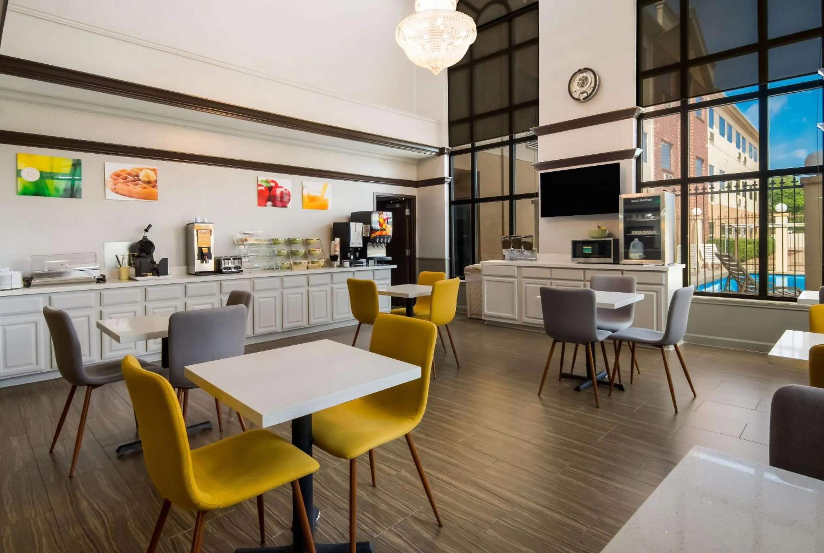 Breakfast in Quality Inn & Suites Waco North