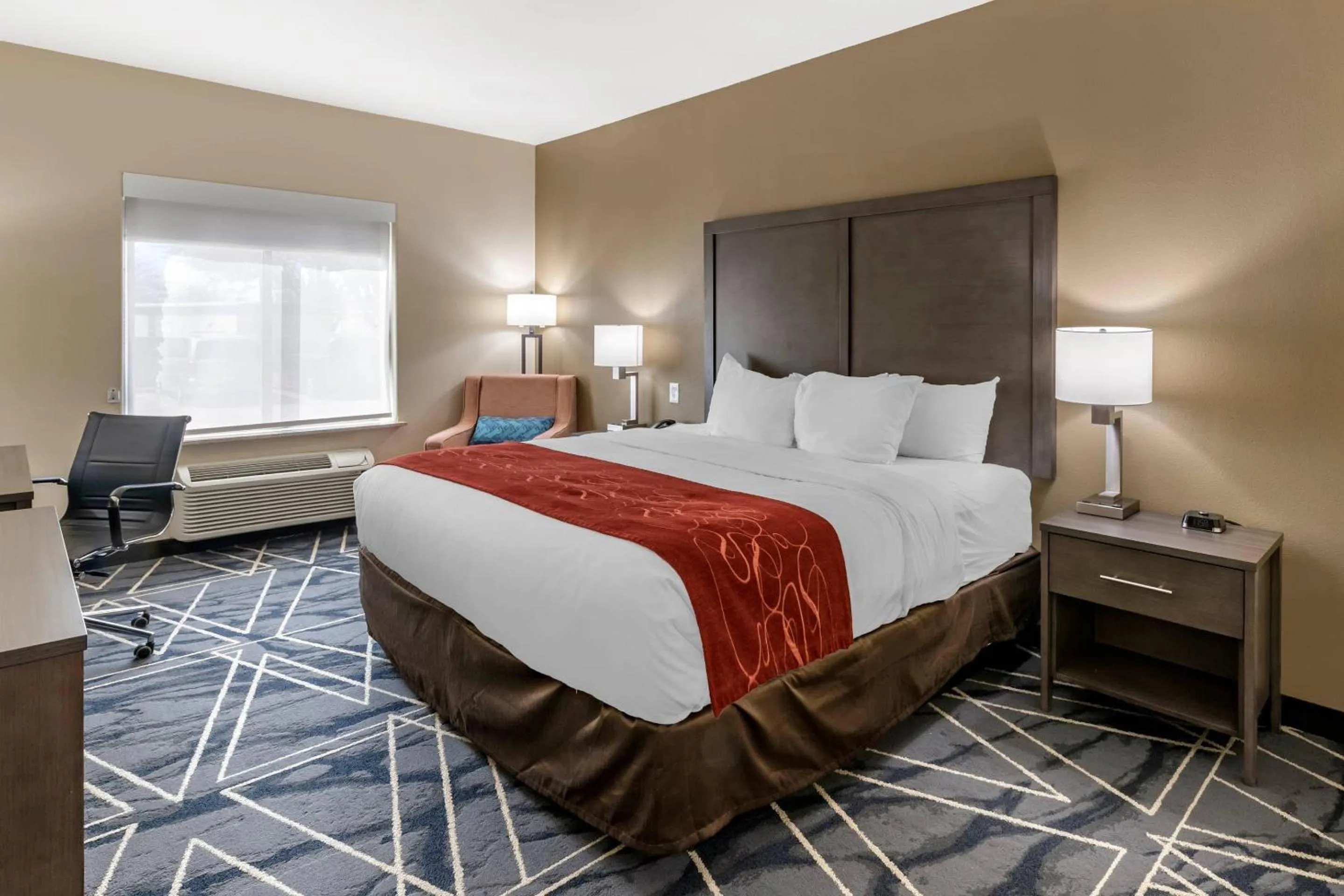 Bedroom, Bed in Comfort Inn & Suites Lubbock West