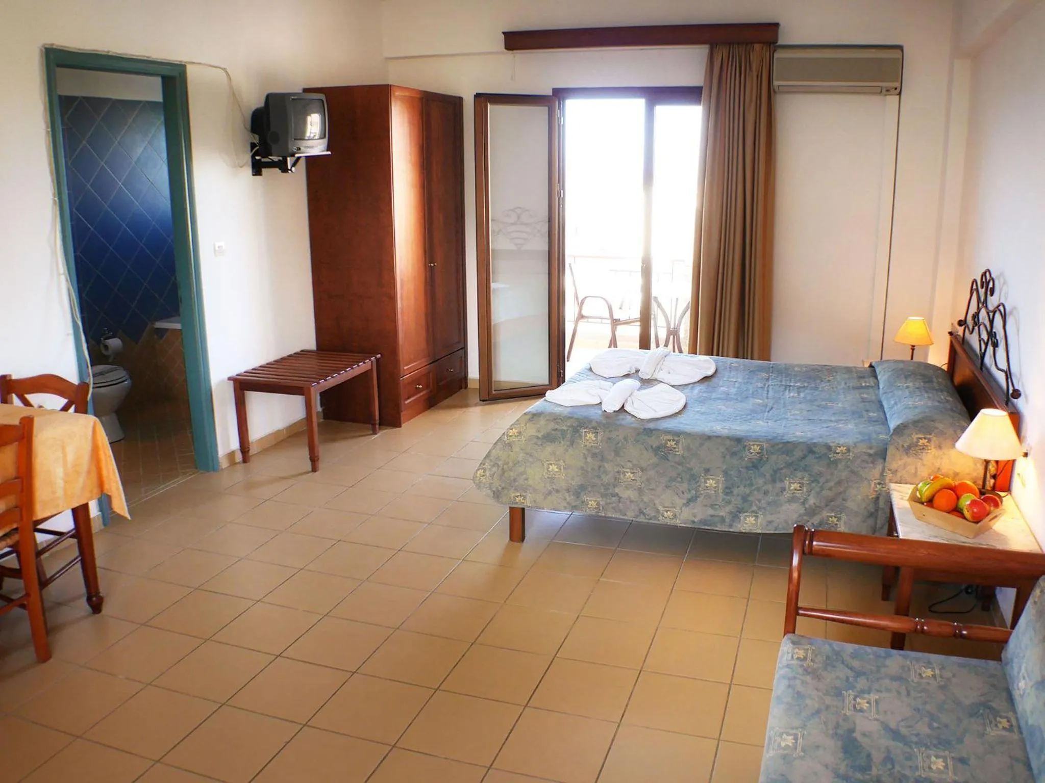 Photo of the whole room, Bed in Areti Aparthotel