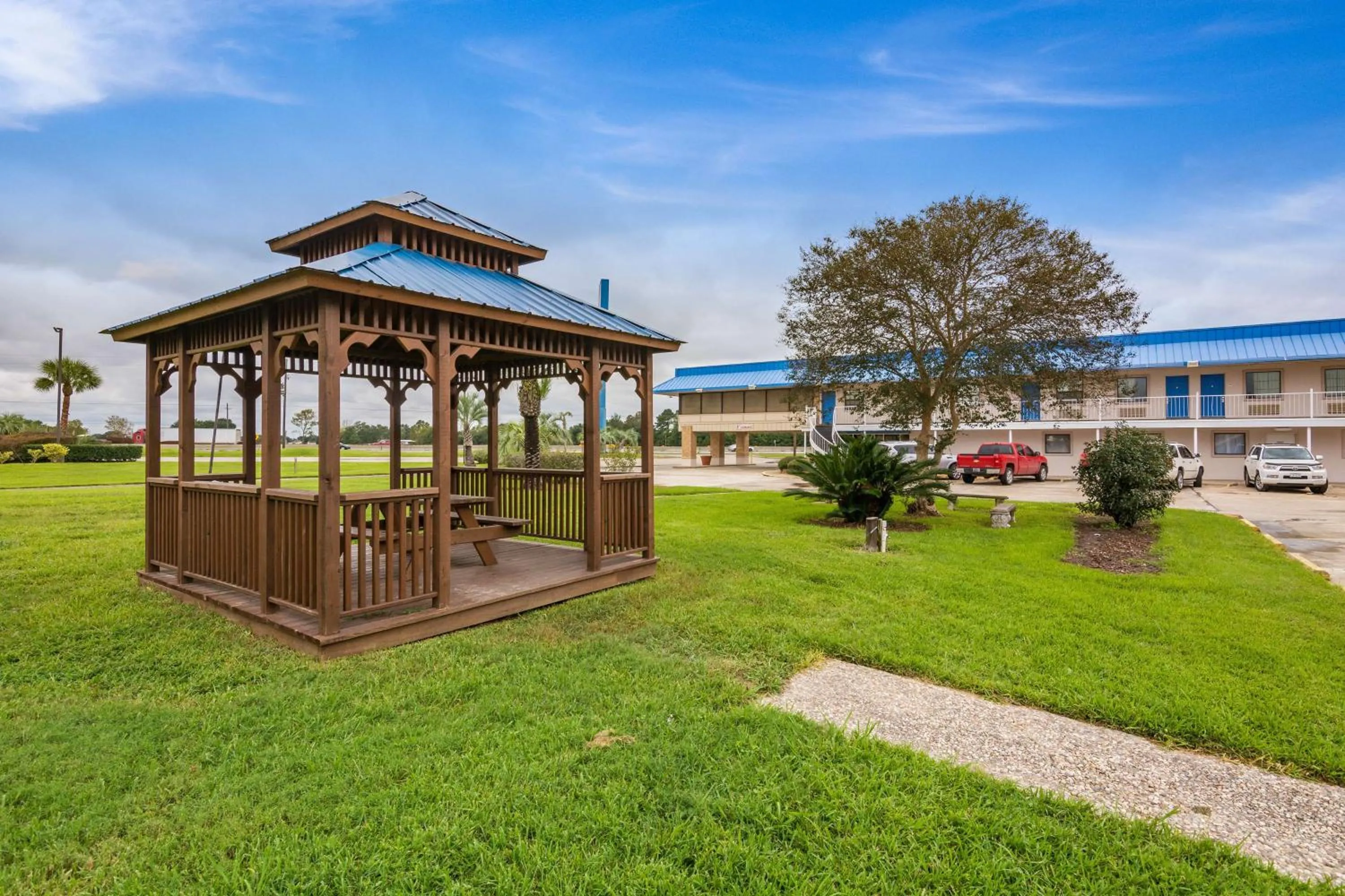 Property building in Motel 6-Winnie, TX