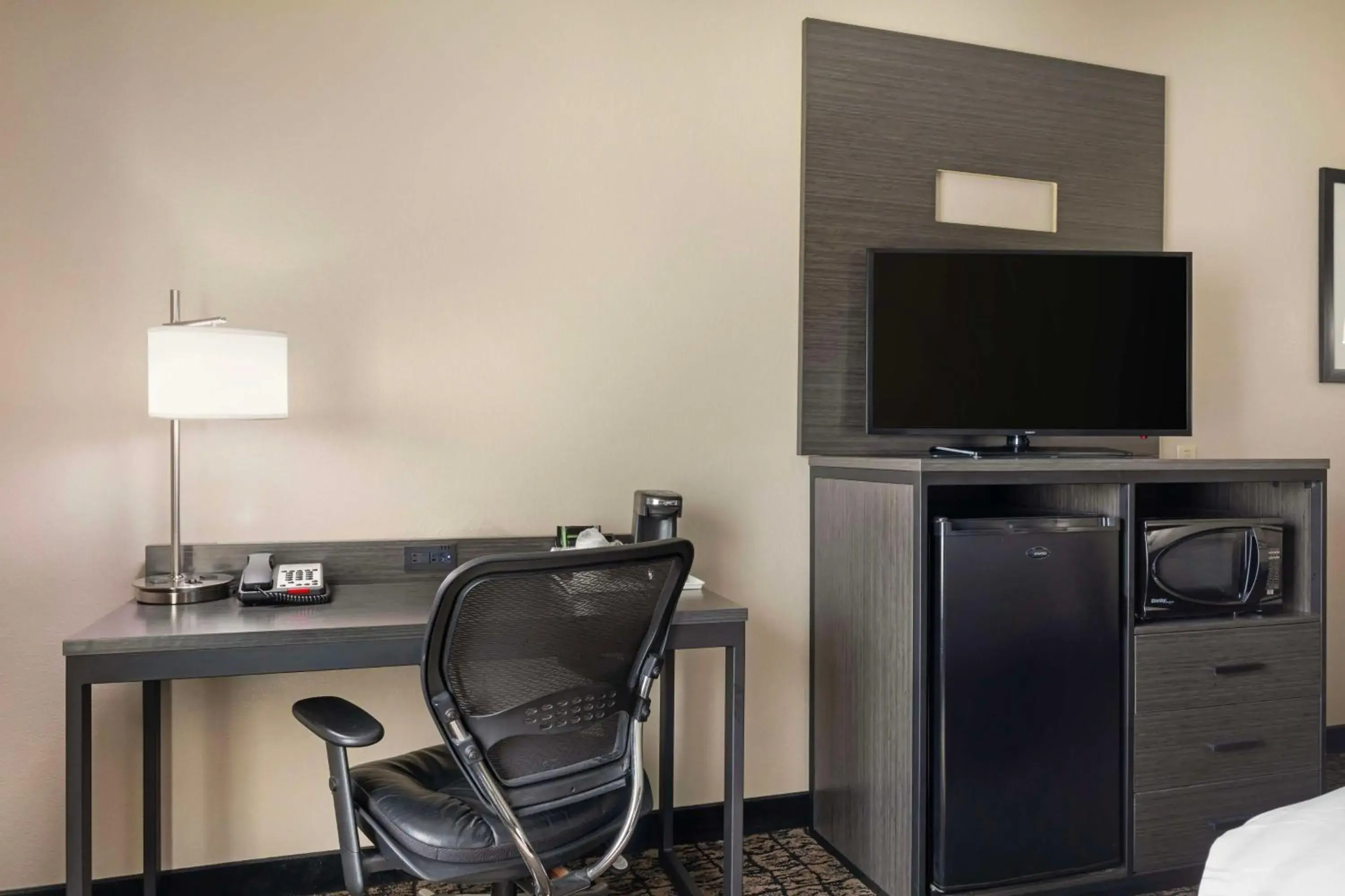 King Room - Non-Smoking in Best Western Carthage Inn & Suites King Room - Non-Smoking in Best Western Carthage Inn & Suites