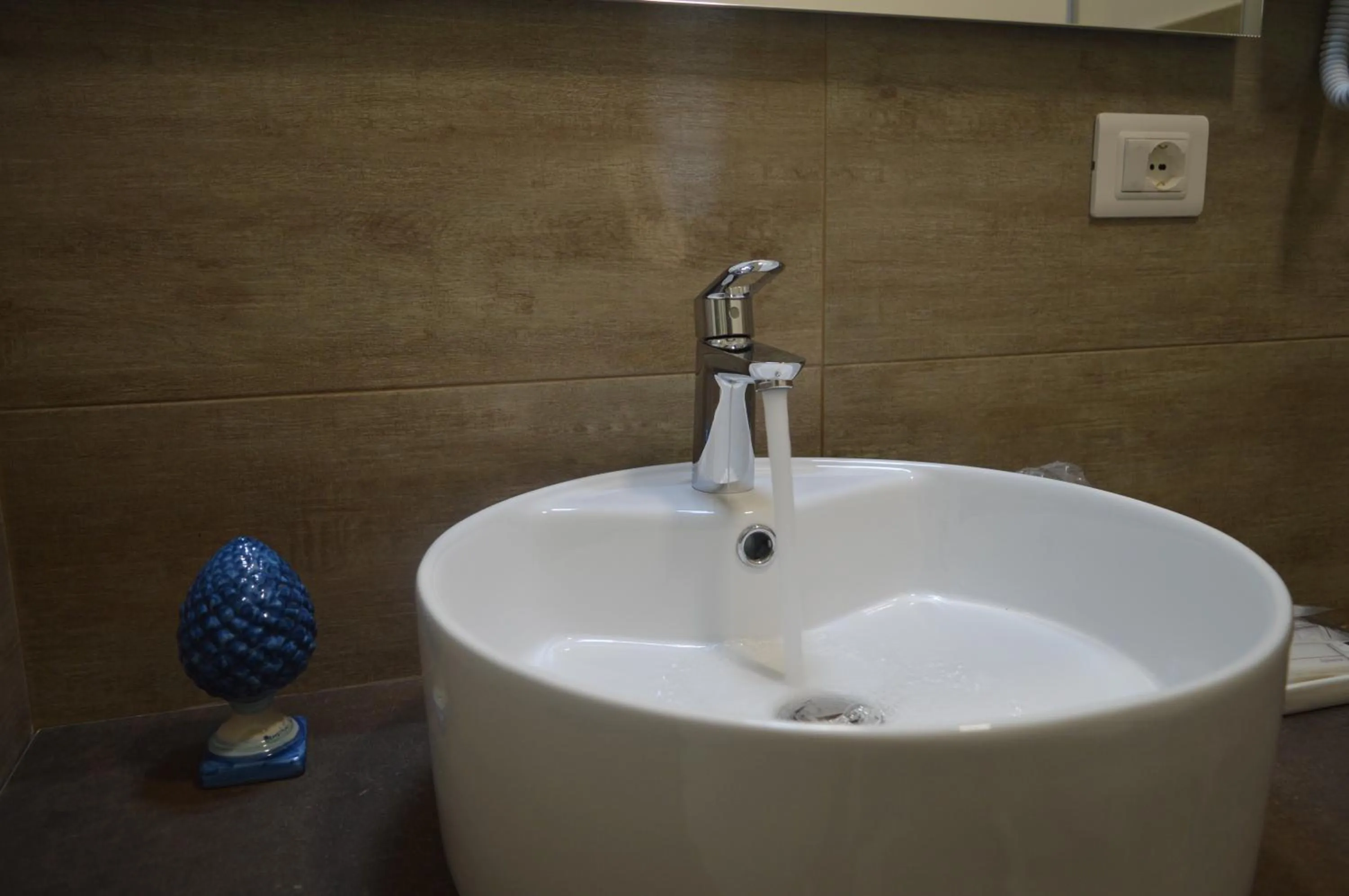 Bathroom in BeB L'ALLORO