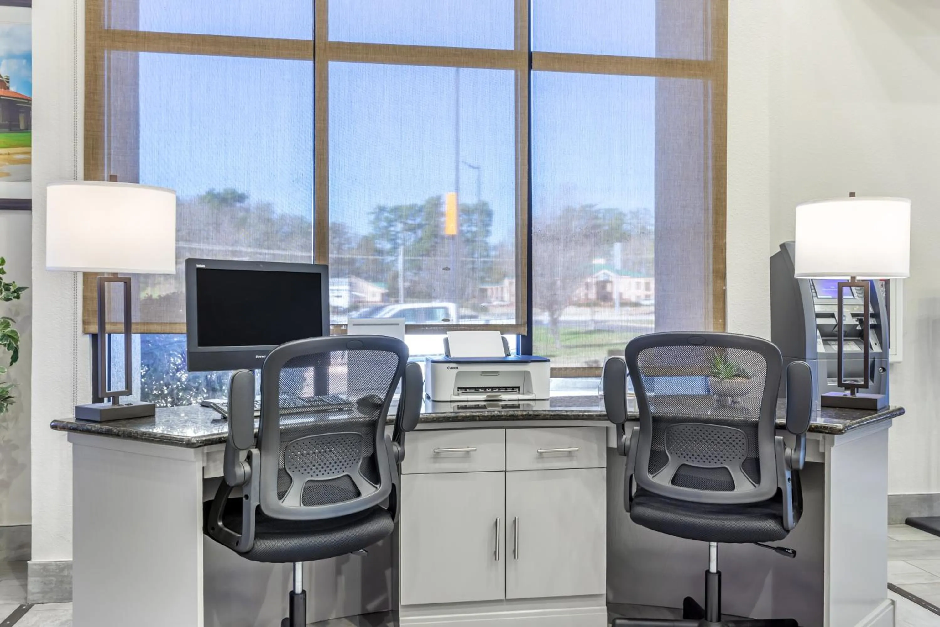 Business facilities in Comfort Suites Nacogdoches