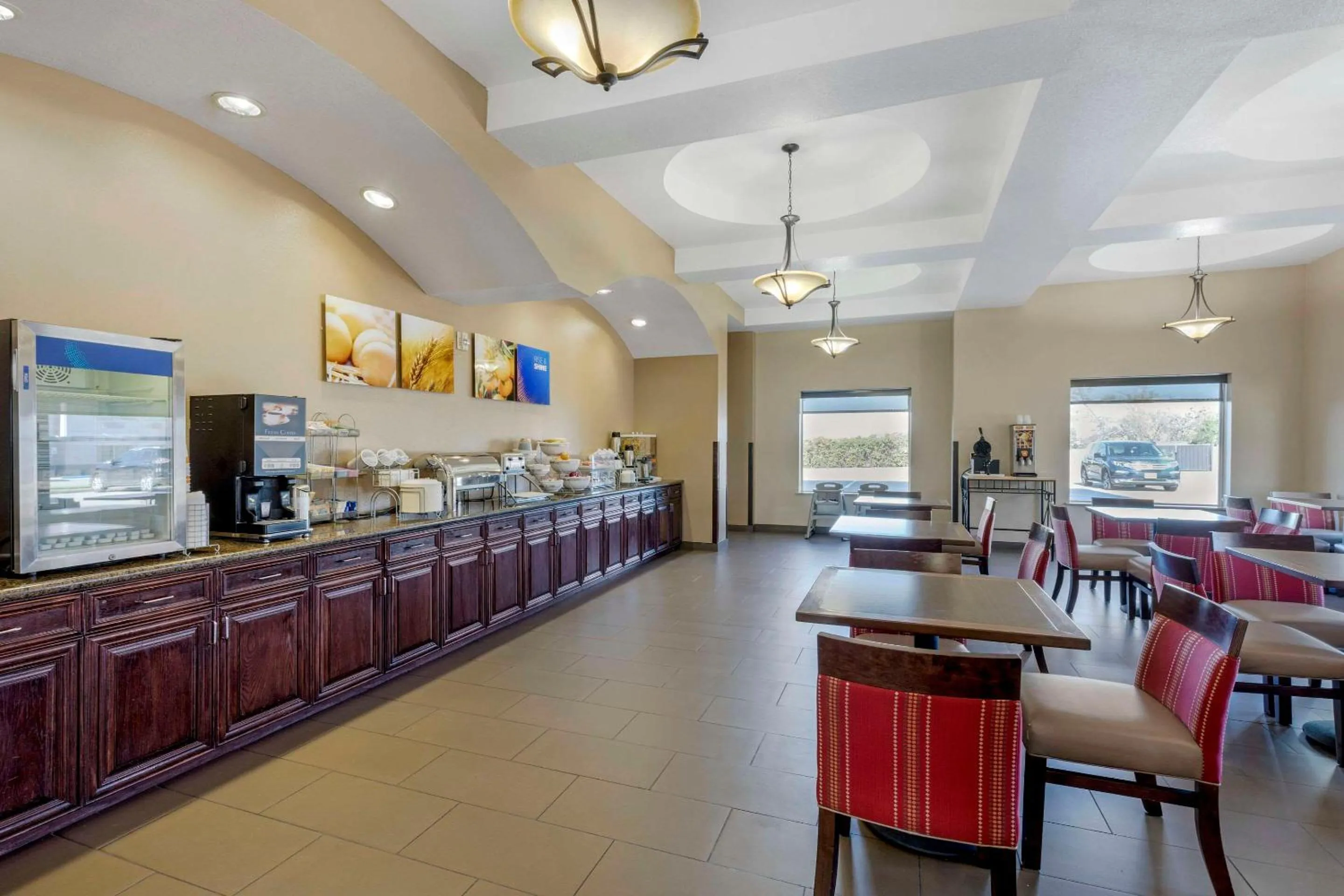 Breakfast in Comfort Suites Benbrook - Fort Worth Southwest