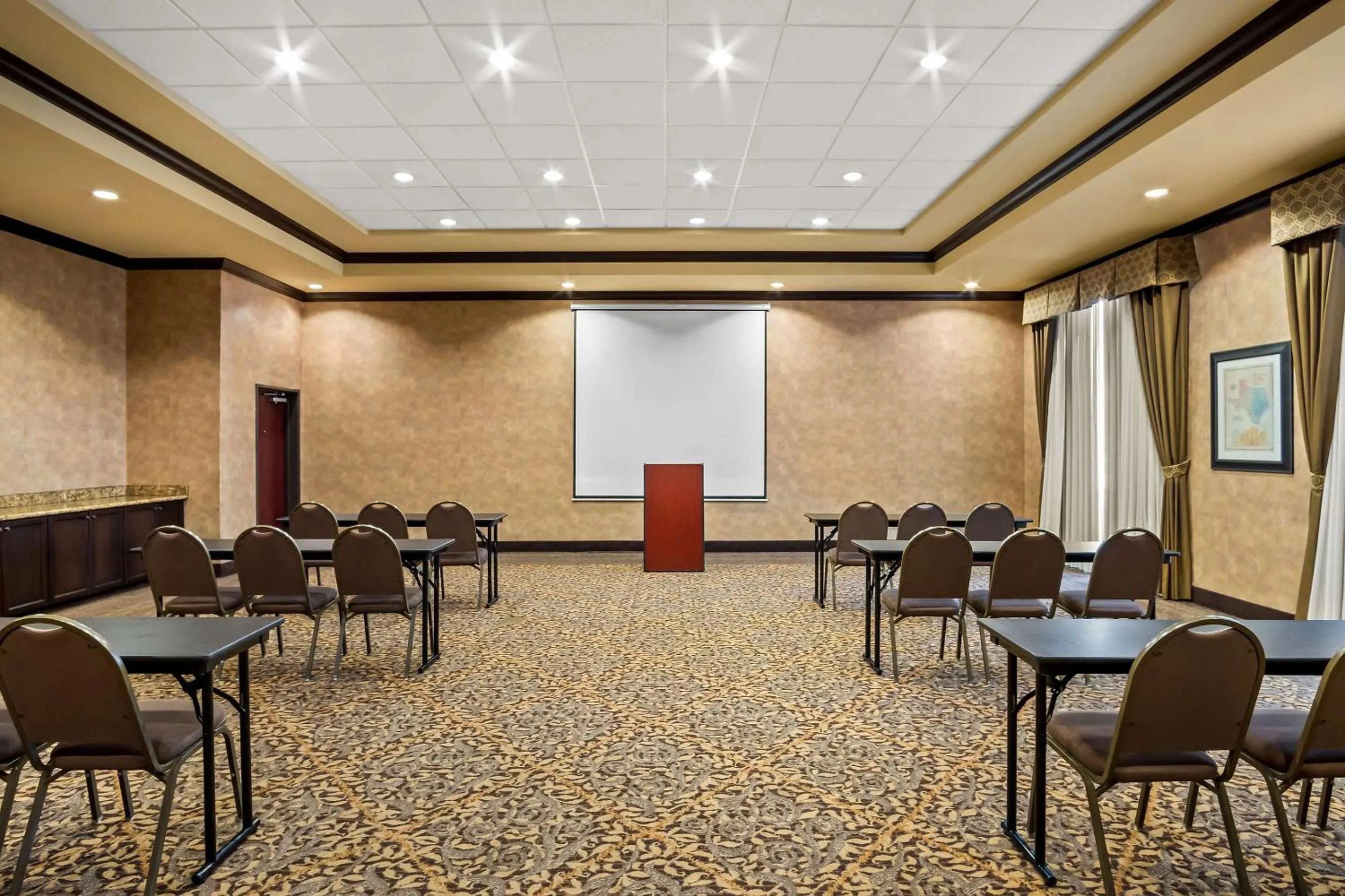 Meeting/conference room in Comfort Suites Frisco