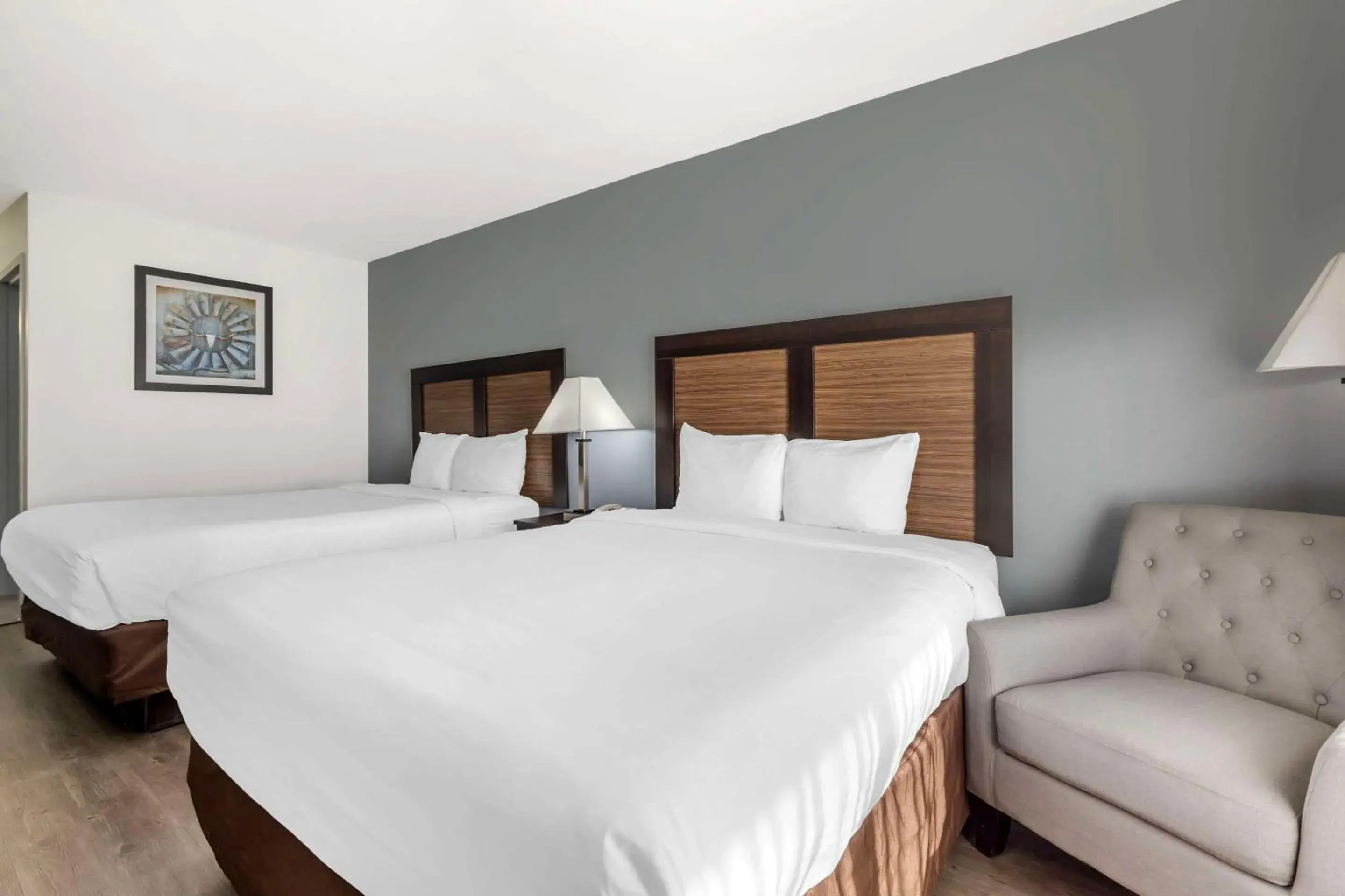 Double Room with Two Double Beds - Non-Smoking in Quality Inn Gainesville Double Room with Two Double Beds - Non-Smoking in Quality Inn Gainesville