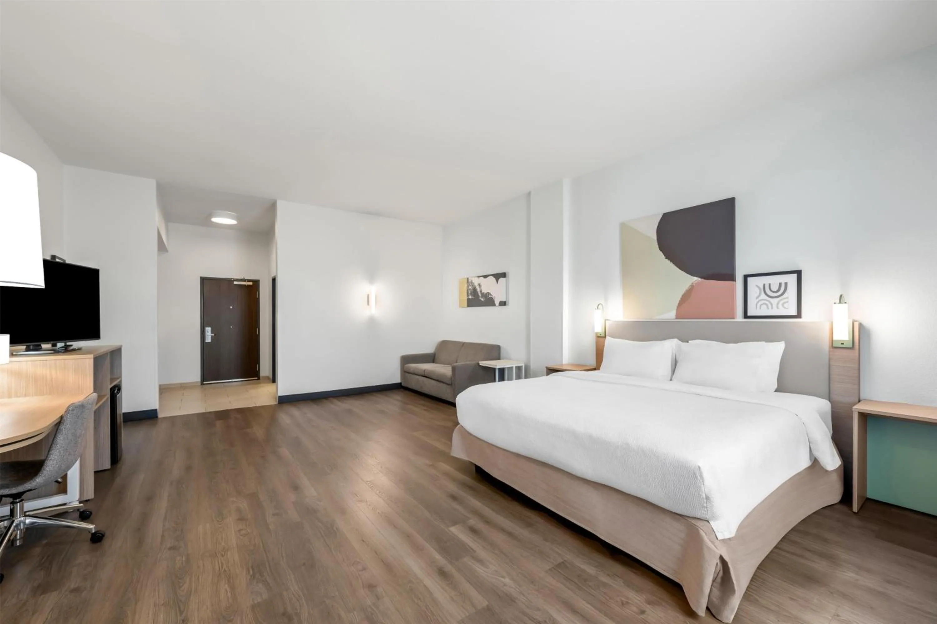 Living room, Bed in Spark by Hilton Fort Stockton