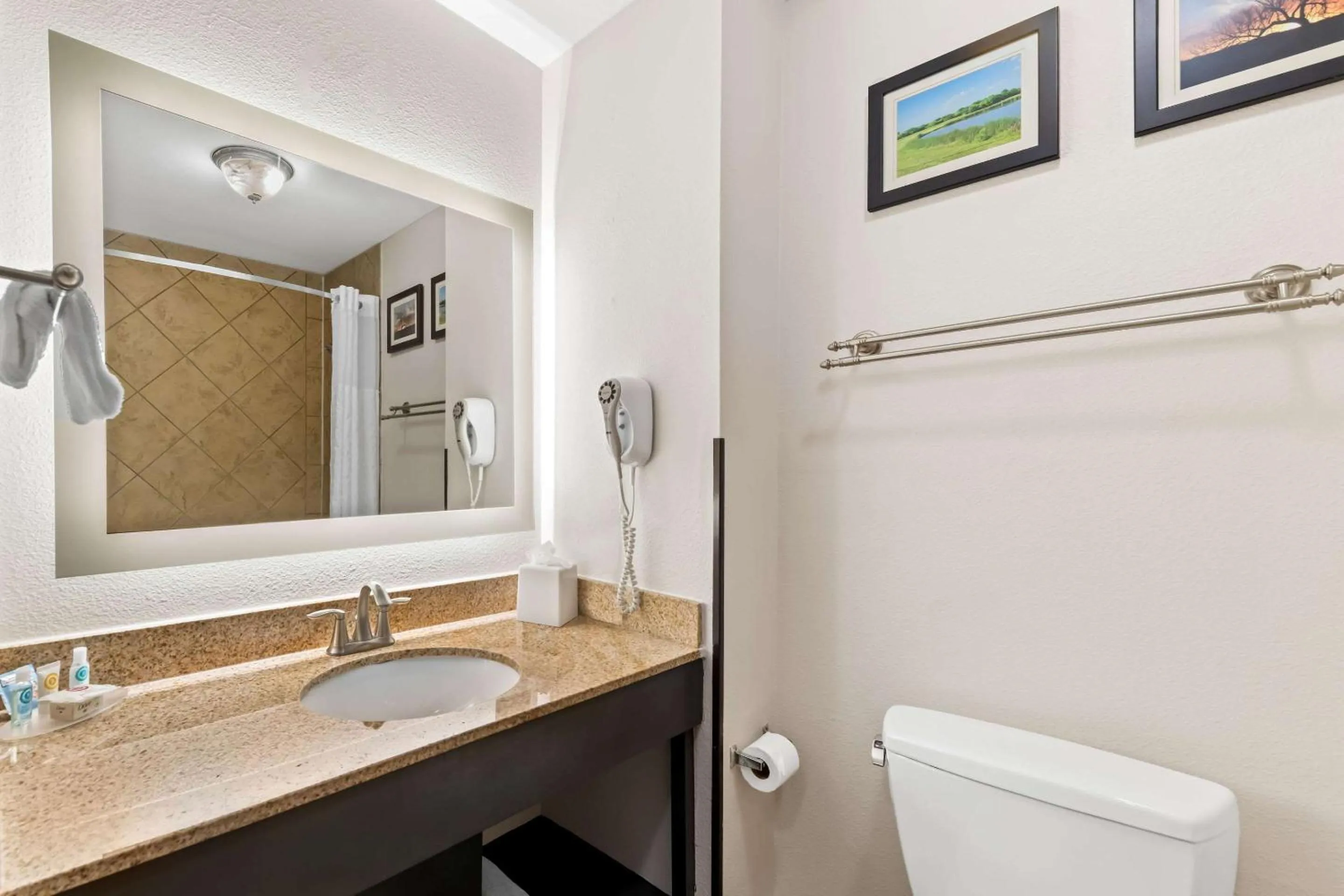 Bedroom in Comfort Inn & Suites Near Lake Lewisville