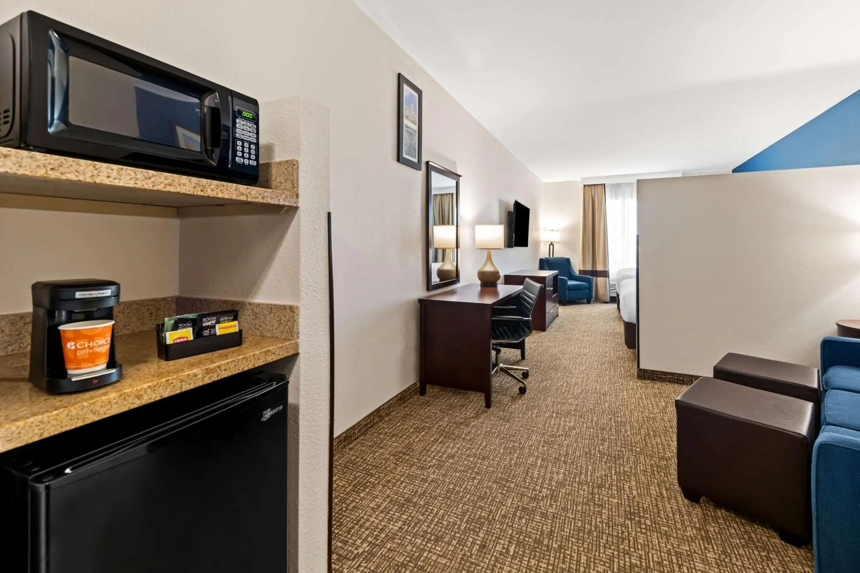 Bedroom in Comfort Inn & Suites Near Lake Lewisville