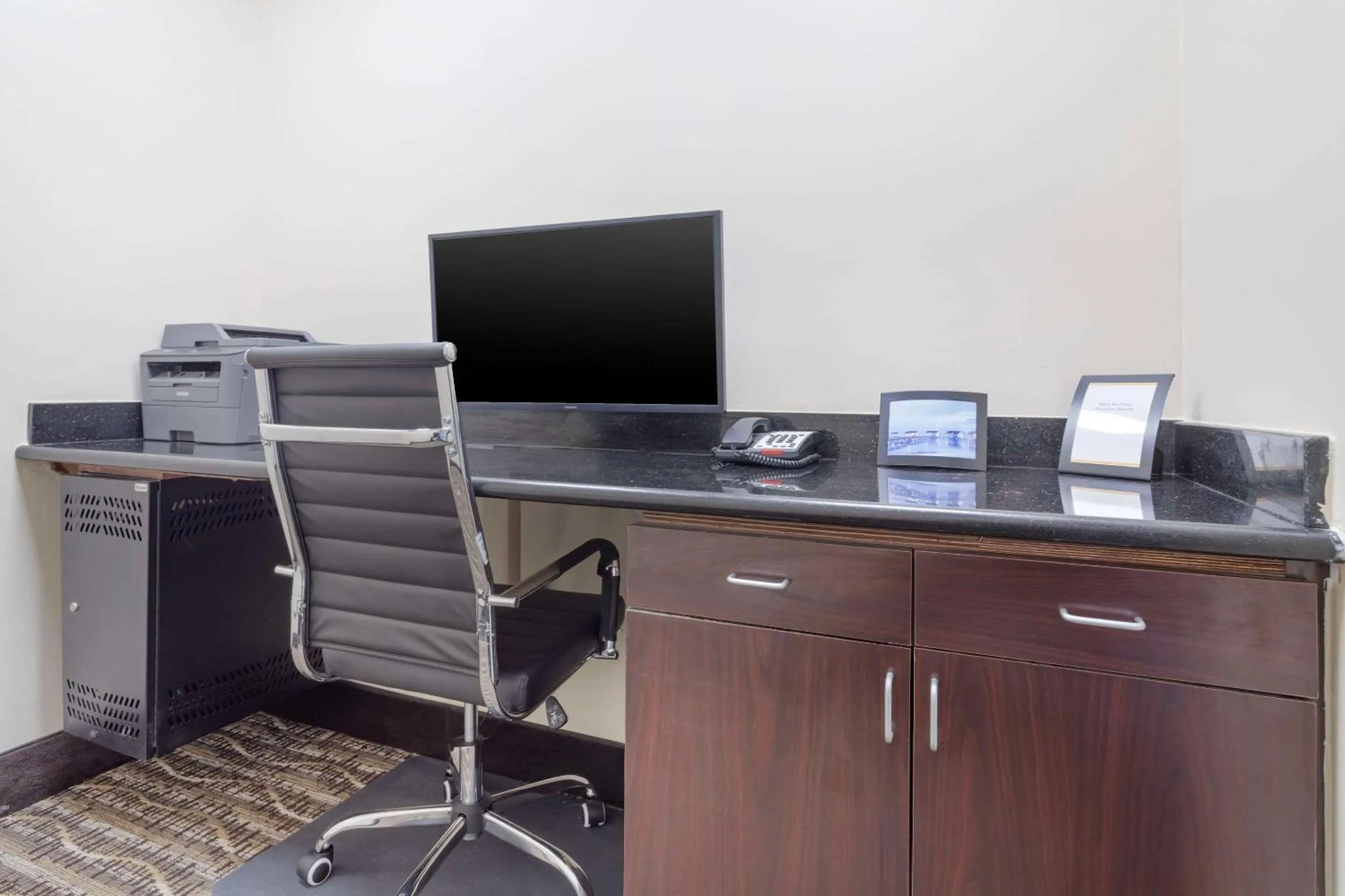 Business facilities in Comfort Inn Orange I-10
