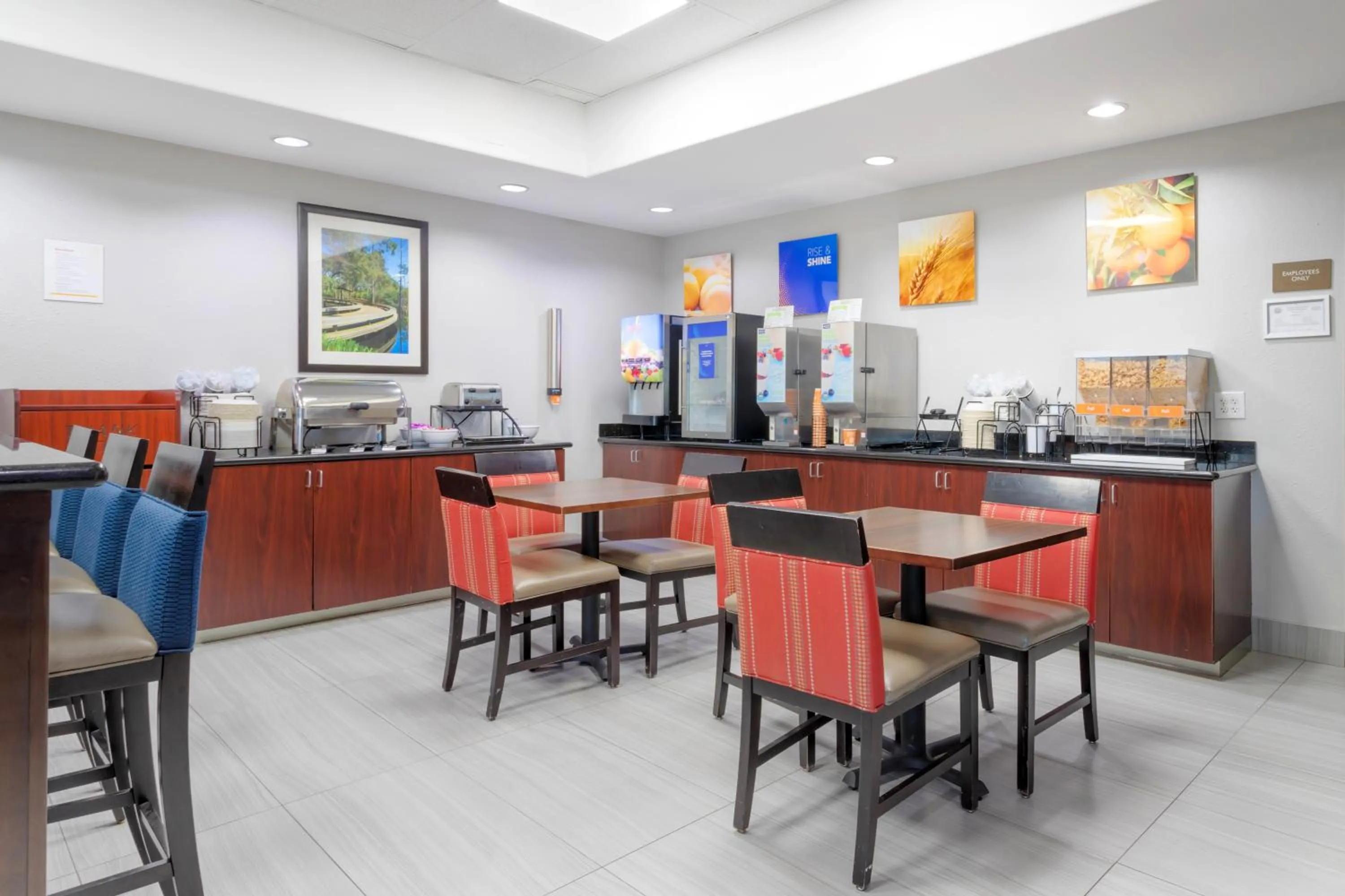 Restaurant/places to eat in Comfort Inn Orange I-10