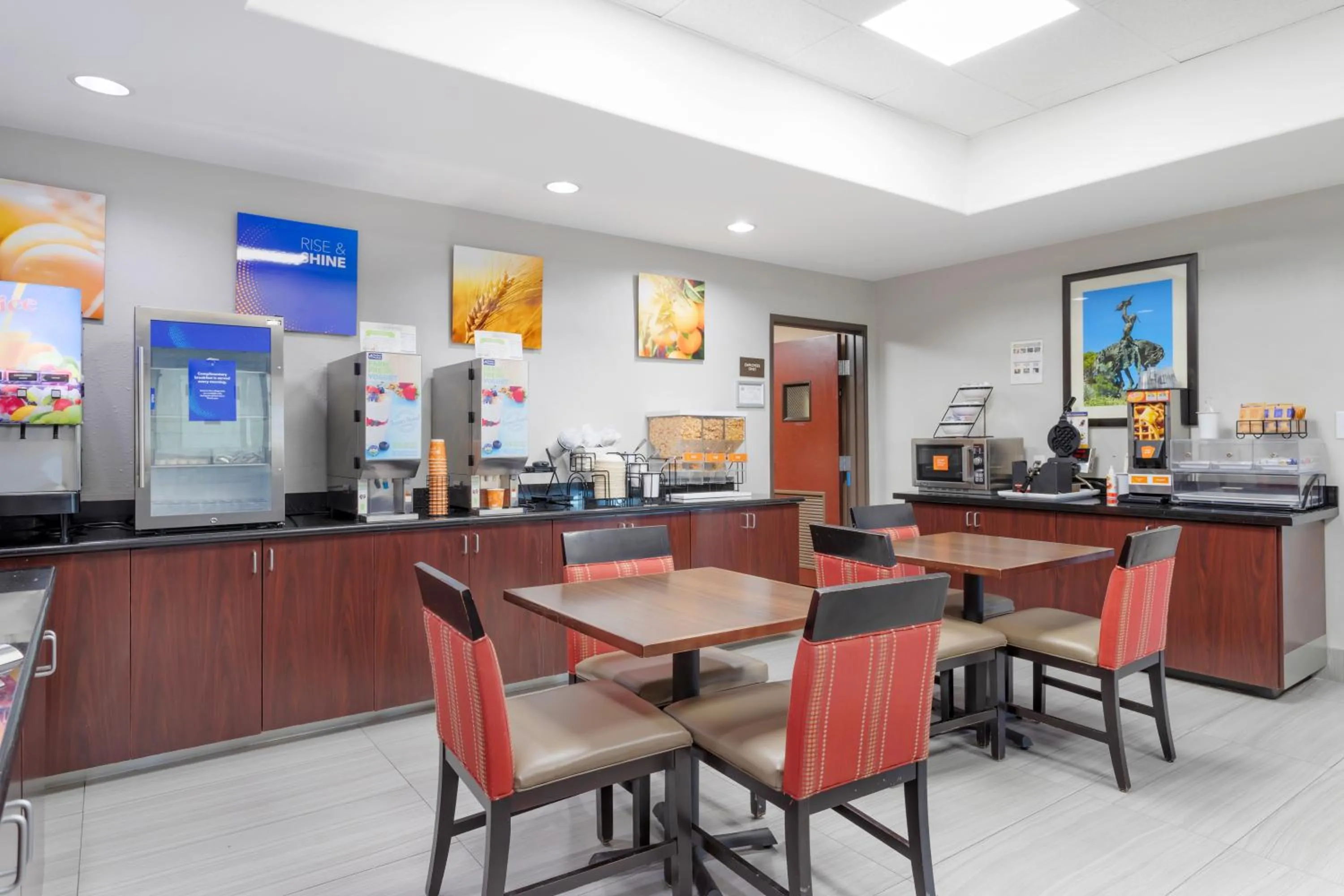 Restaurant/places to eat in Comfort Inn Orange I-10
