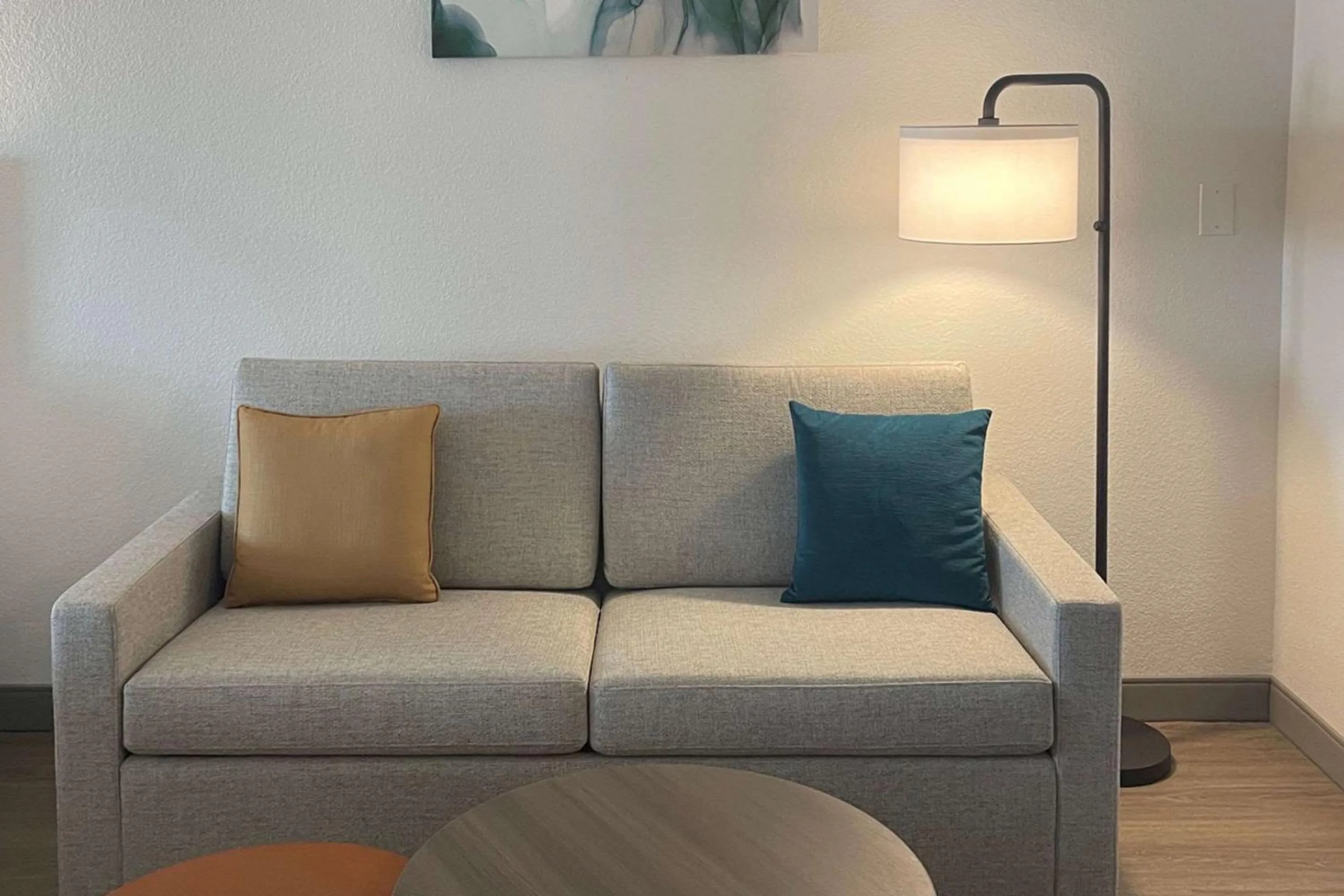 Living room in Comfort Suites