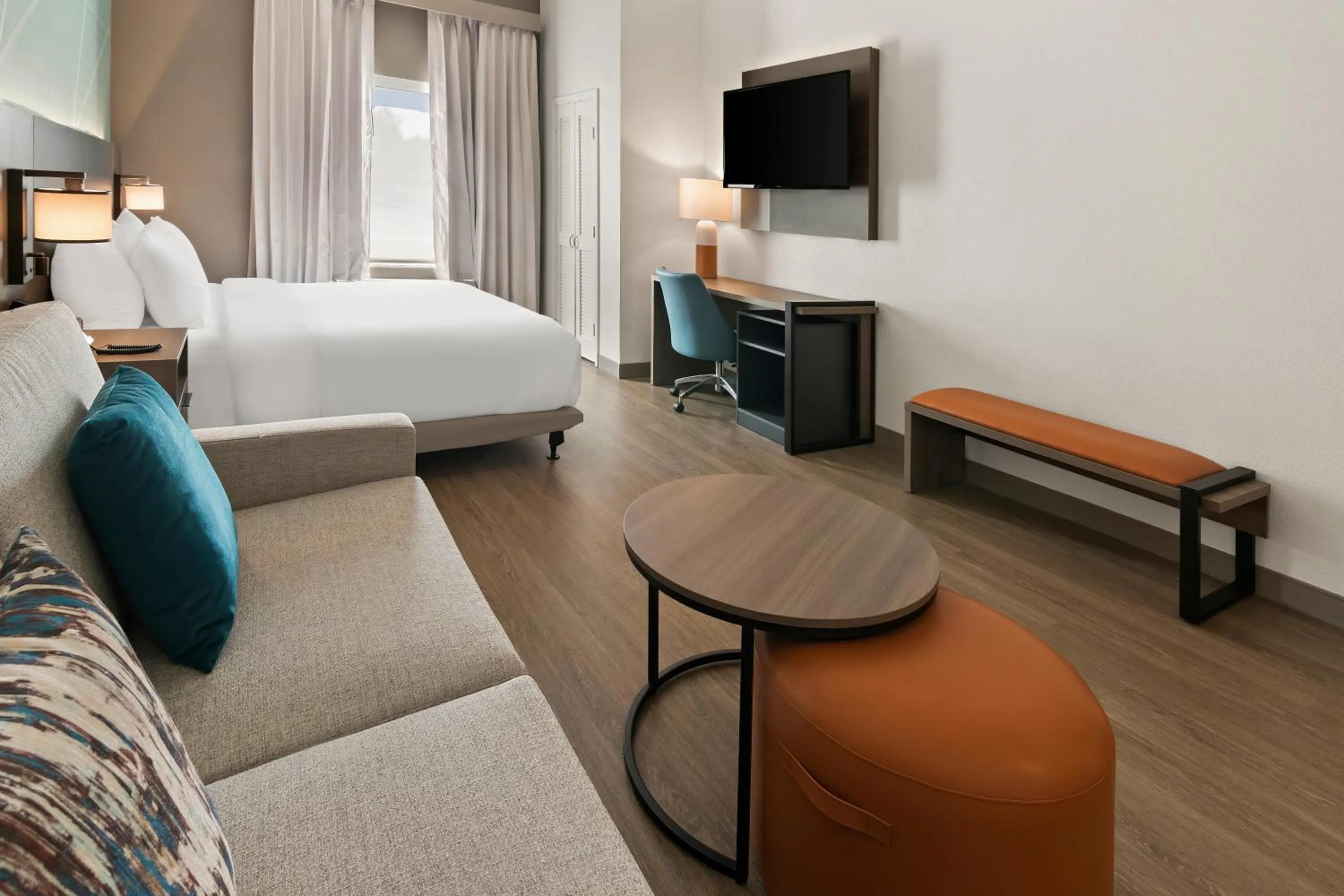 Bed in Comfort Suites