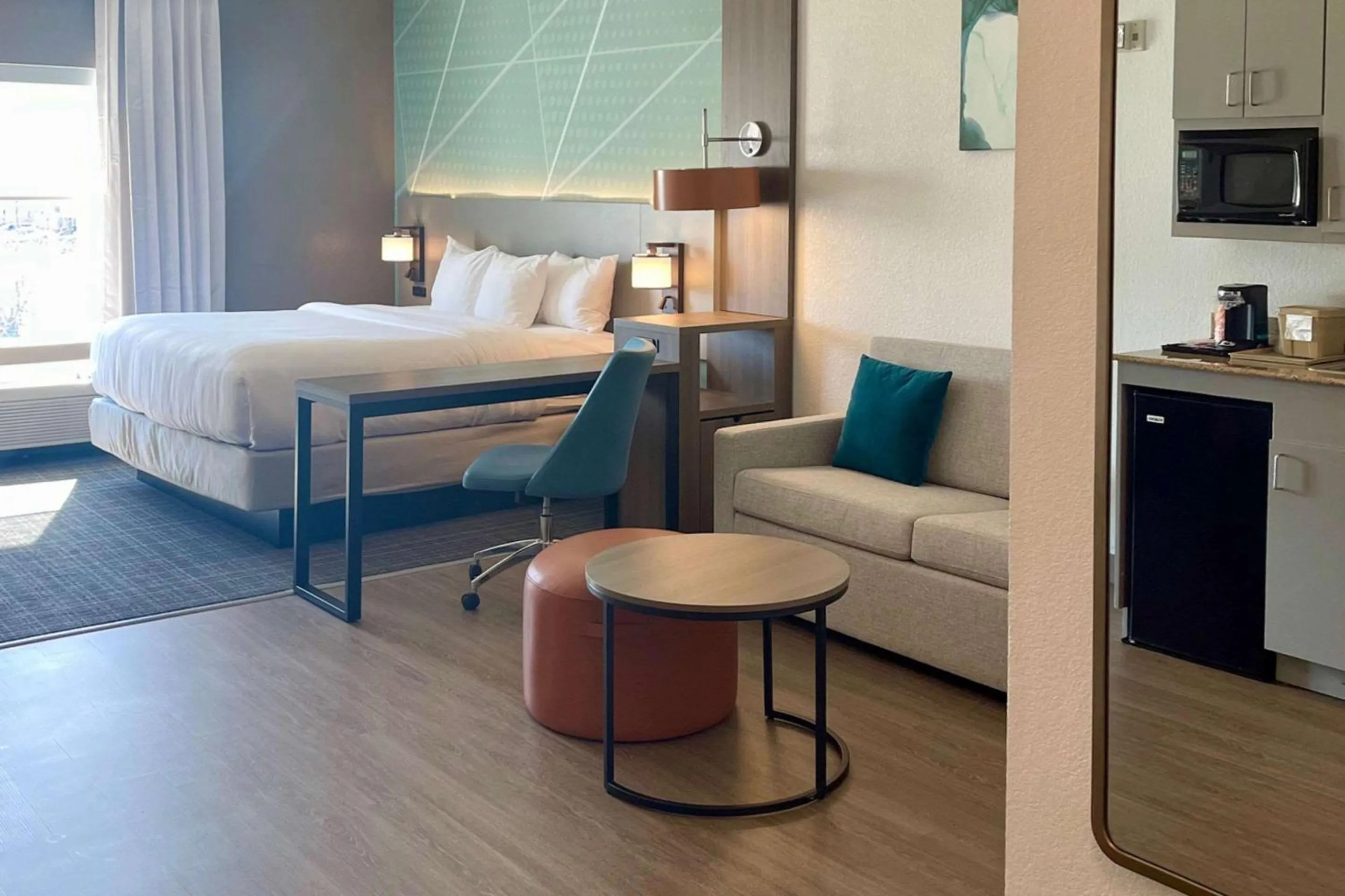 Bed in Comfort Suites