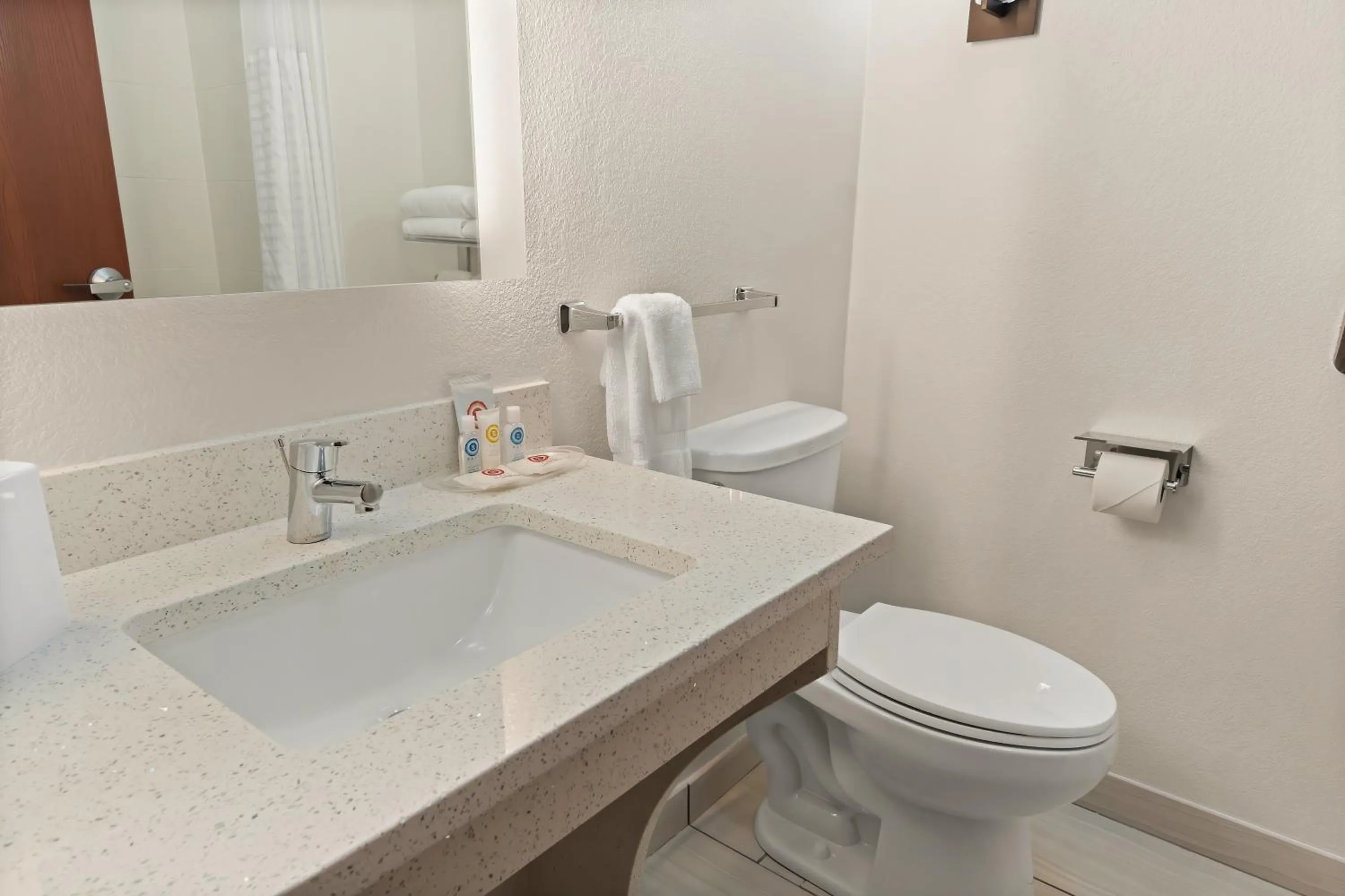 Toilet in Comfort Suites